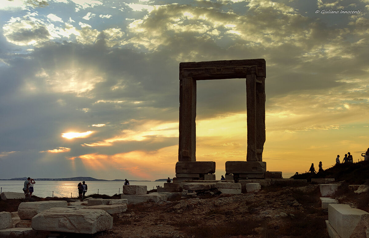 La Portara del tempio di Apollo