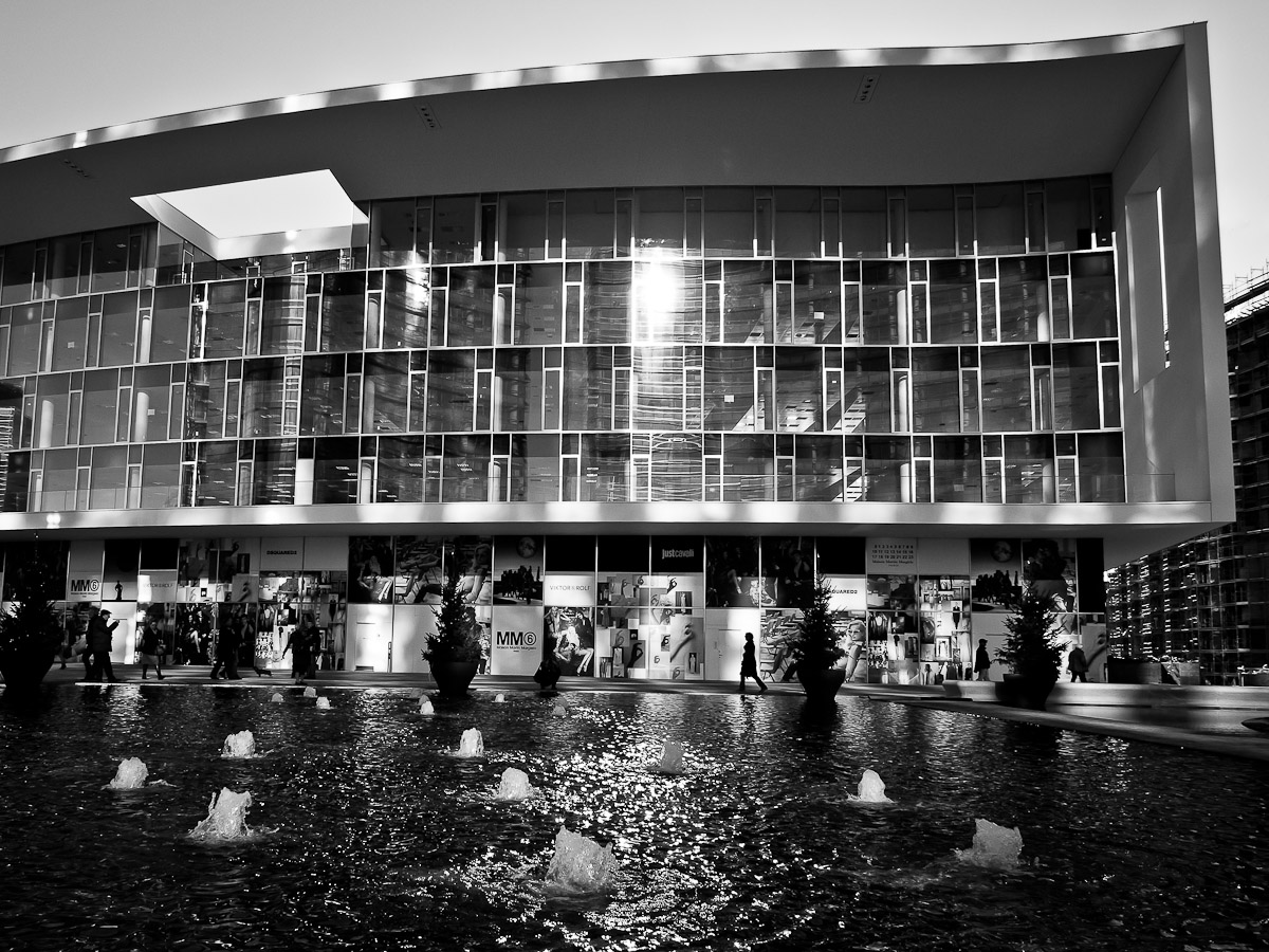 Milan Pta Garibaldi 11