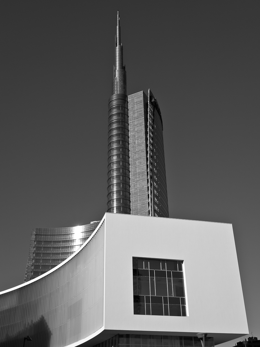 Milan Pta Garibaldi 16