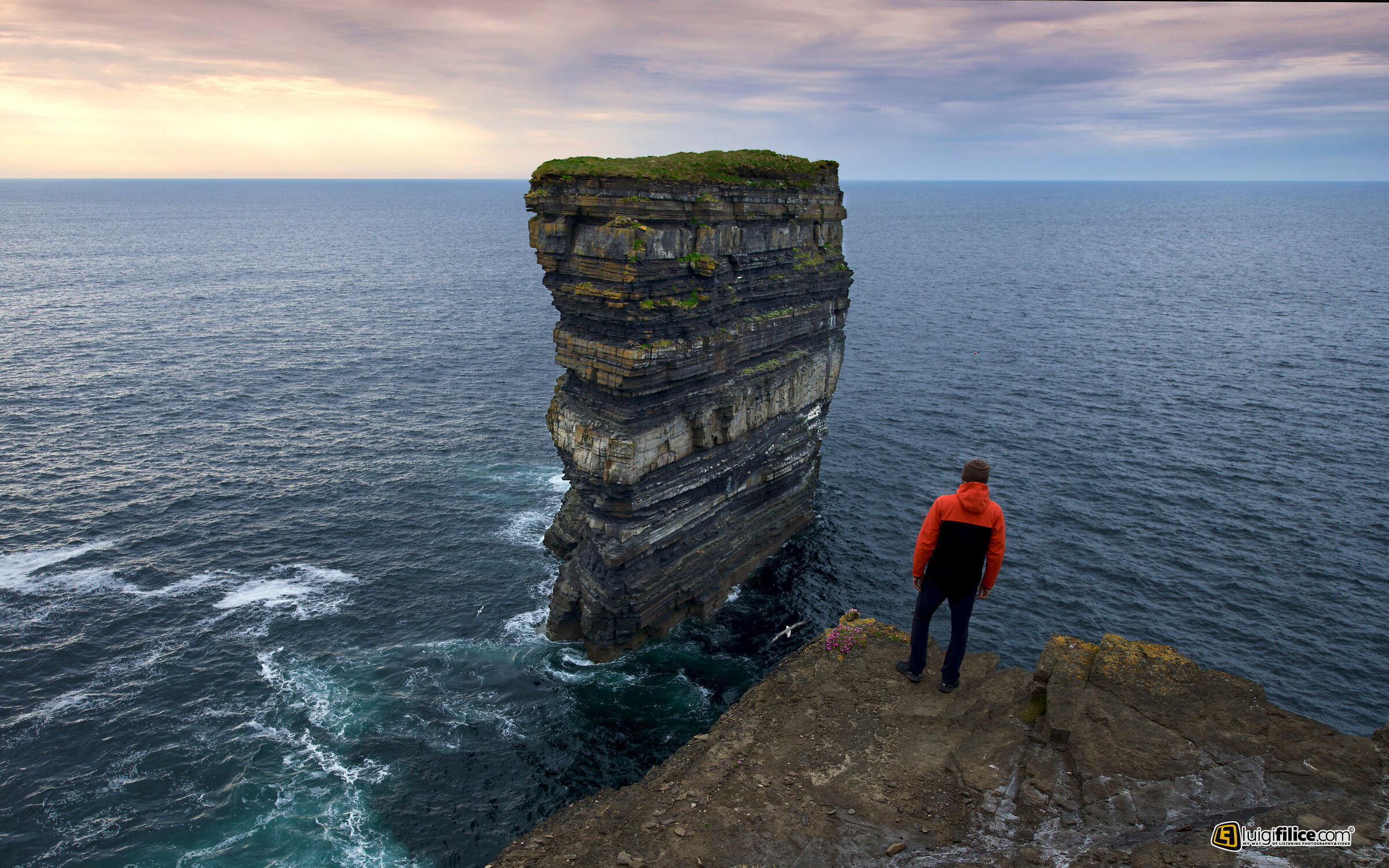 The rocky tower | Downpatrick Head | Irlanda
