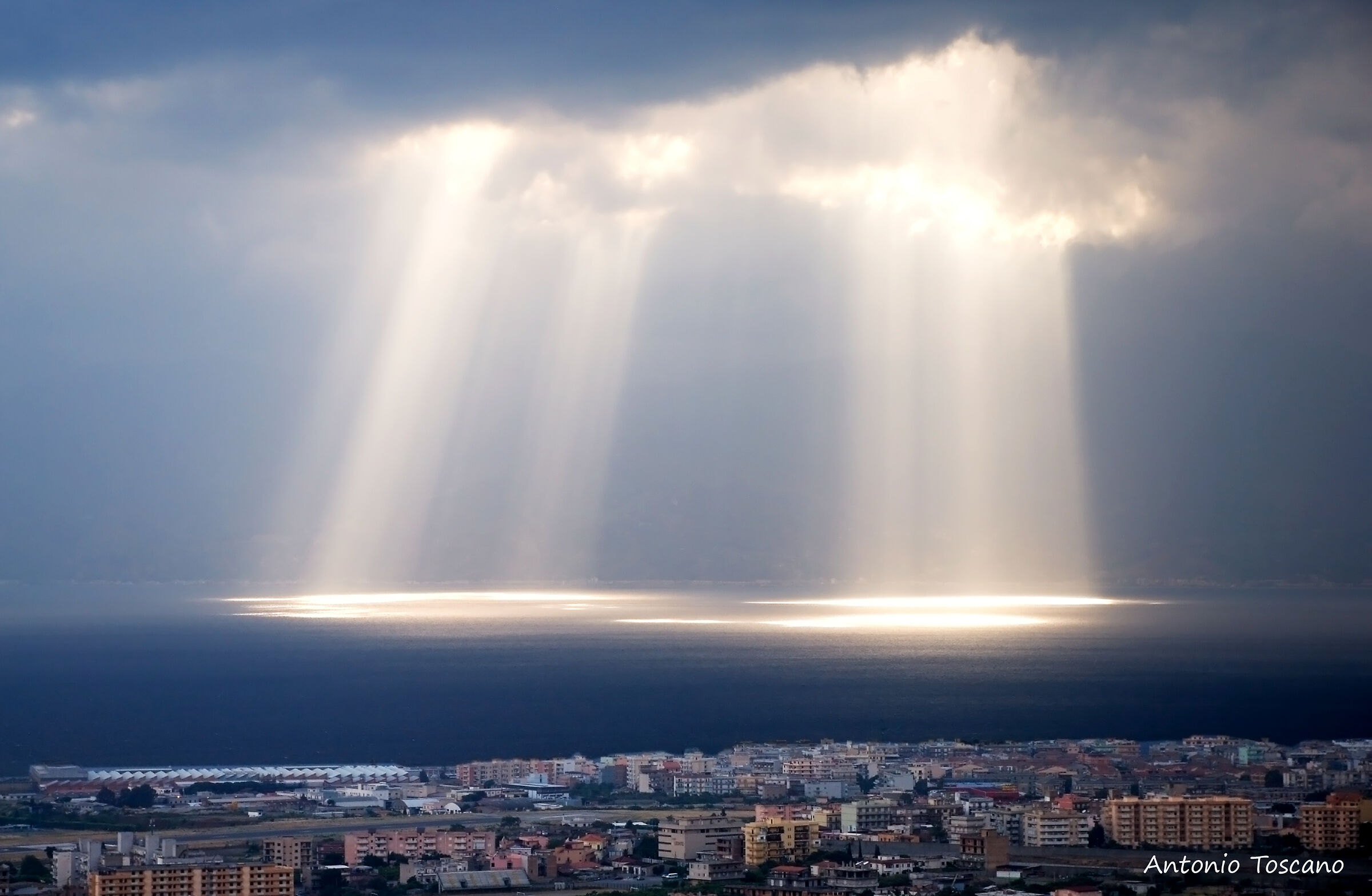 Ciak turns: "stage light"