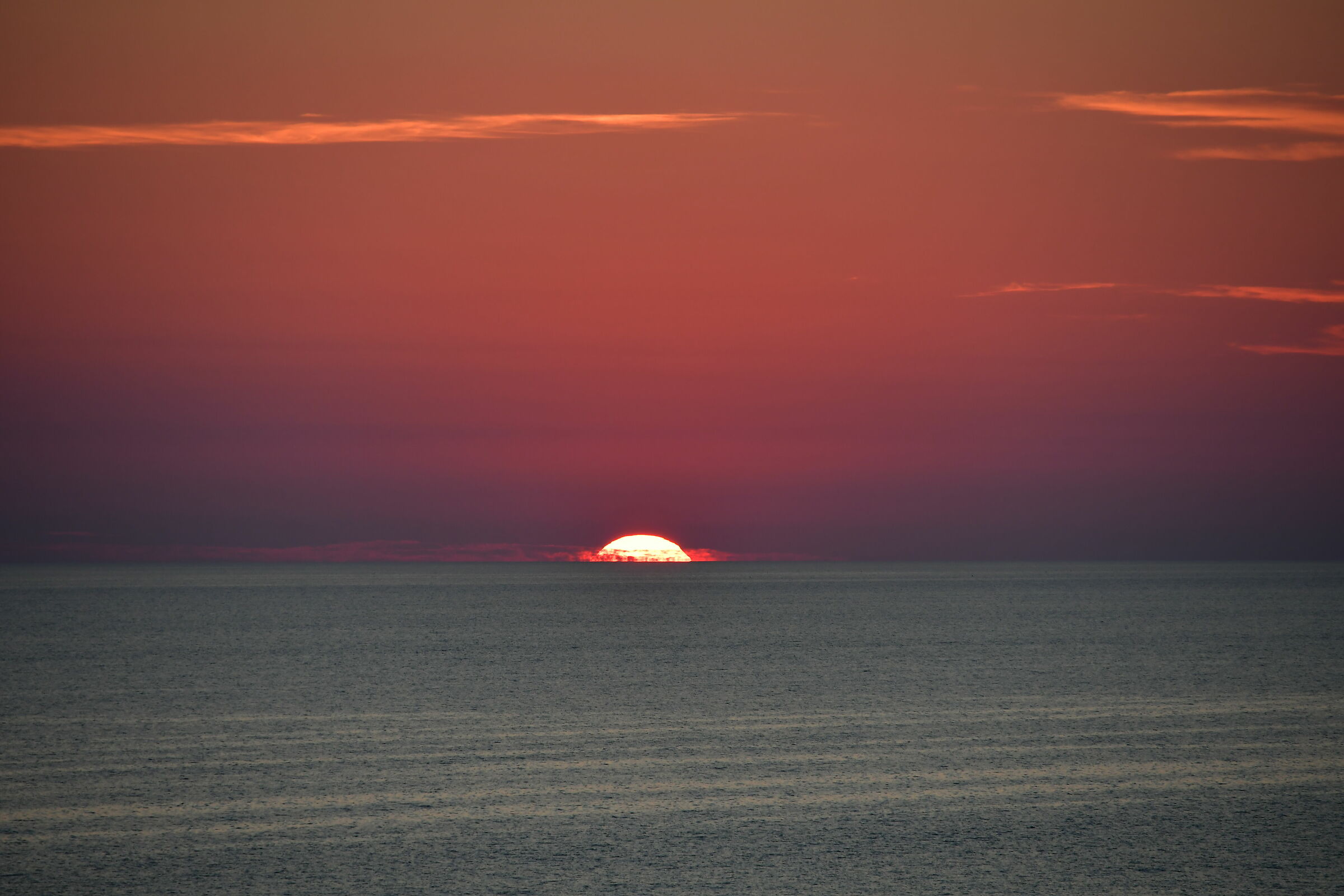 The sun goes to sleep