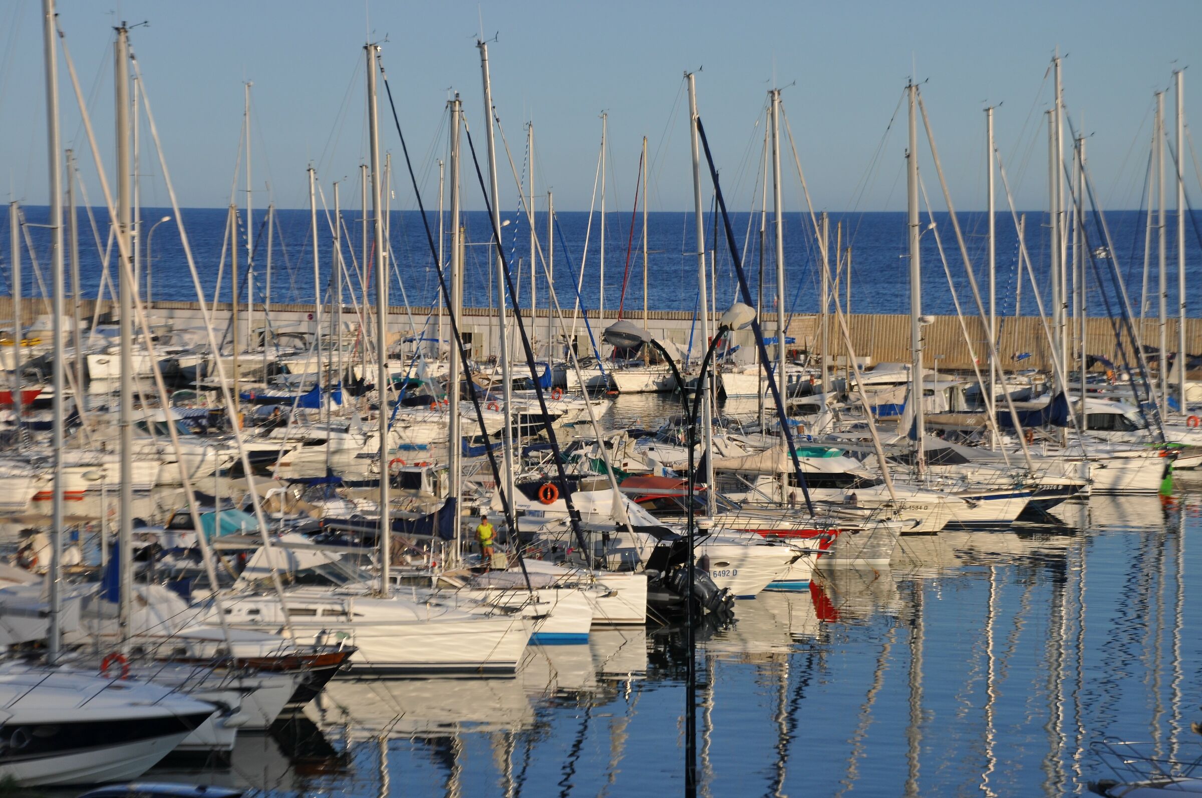 Menton il porto di Garavan