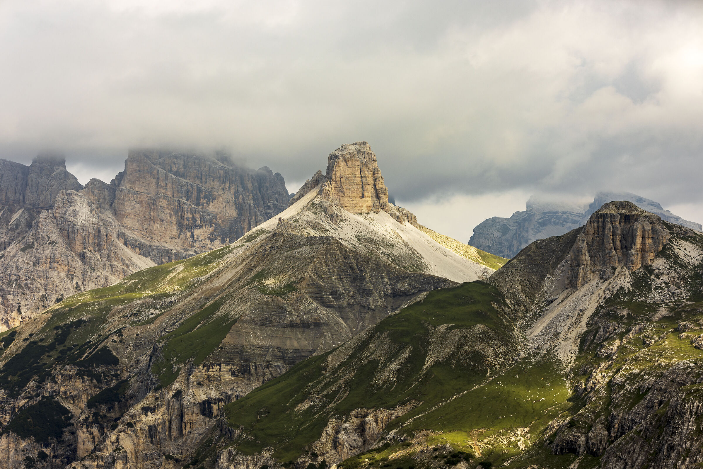 lavaredo  tra le nubi