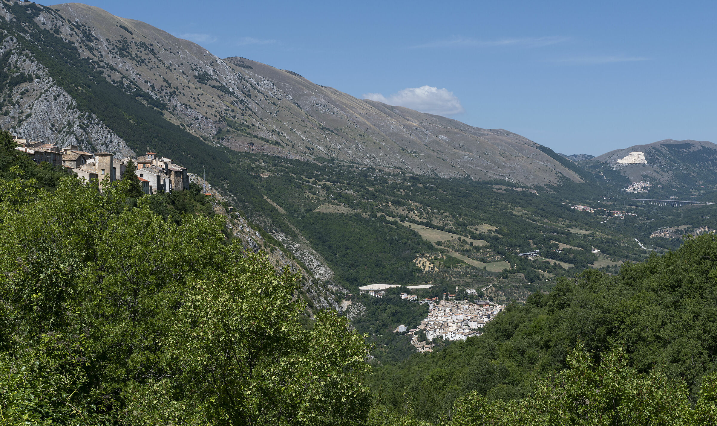 Castrovalva and Antwerp of the Abruzzi