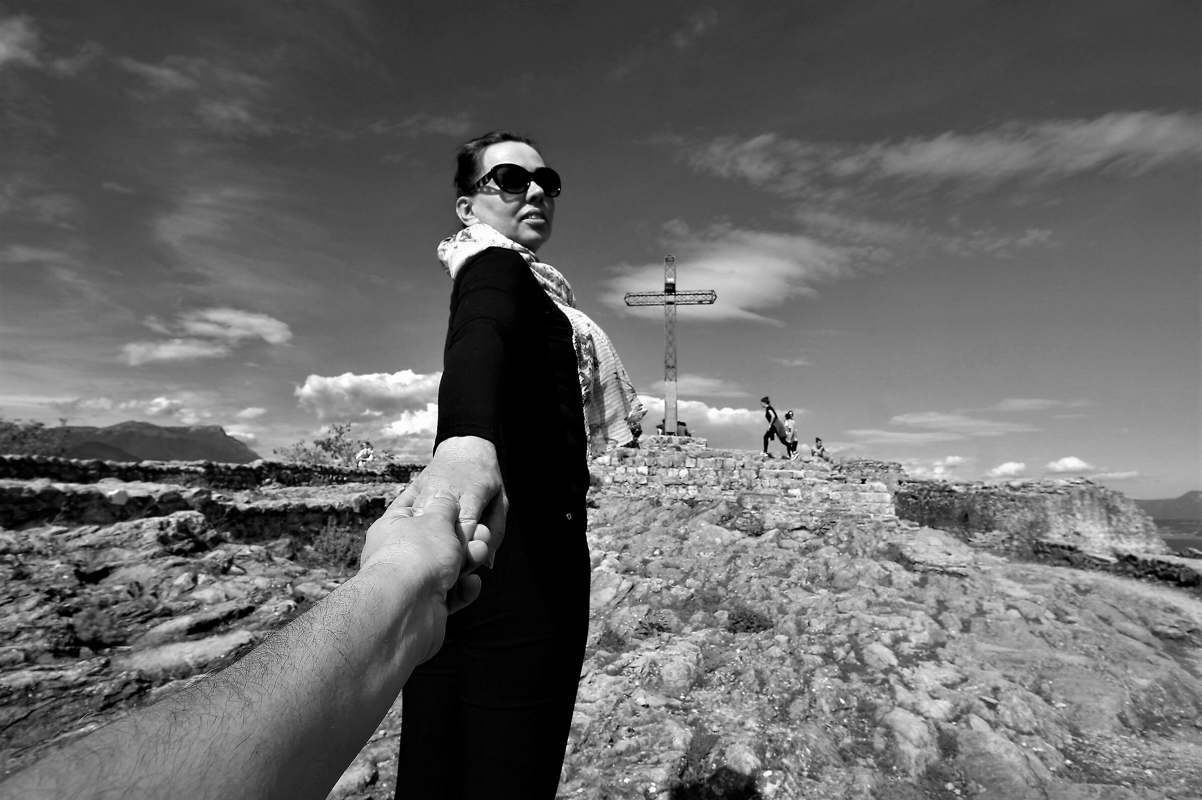 Follow Me .........  [ Cross ]