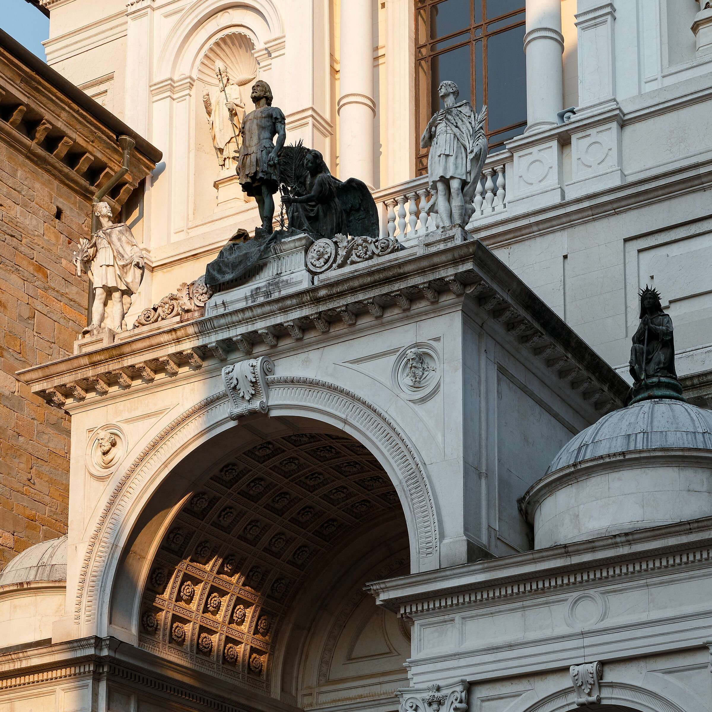 Bergamo alta, statua del Colleoni.