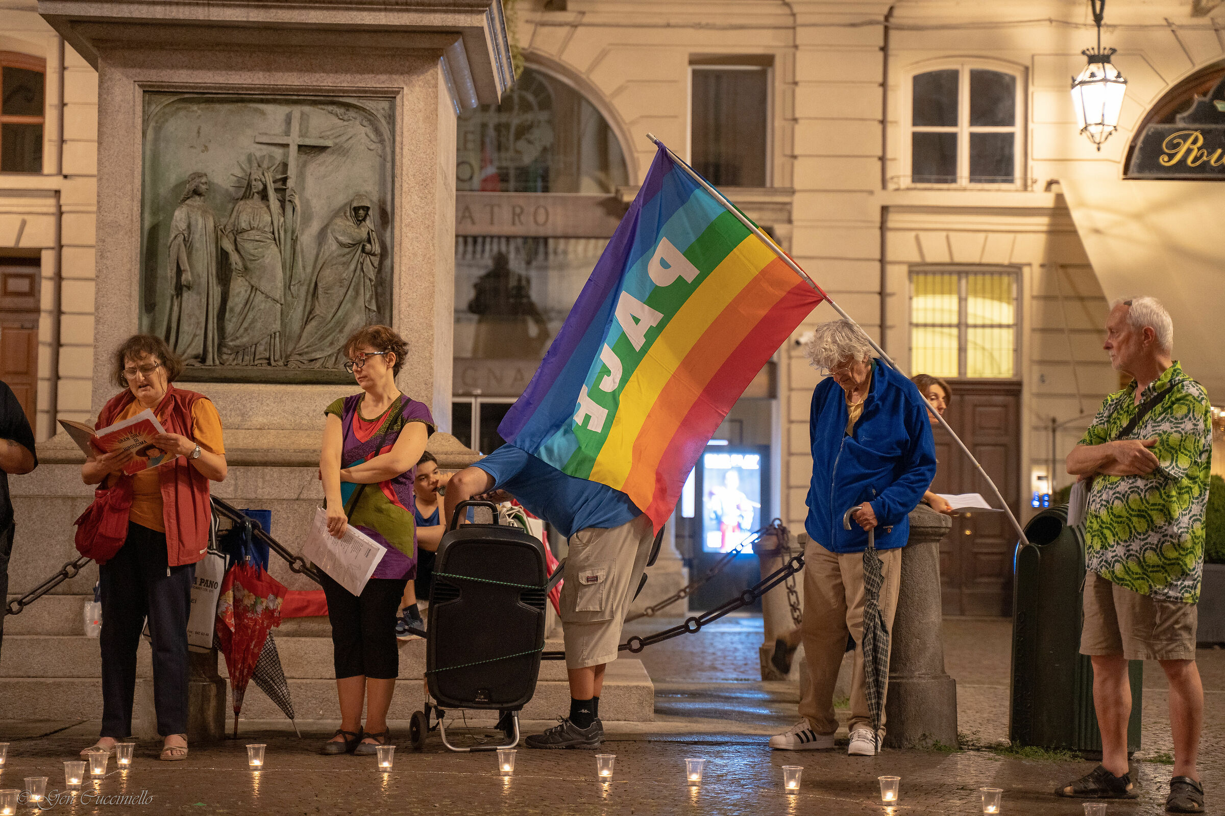 Mai più Hiroshima e Nagasaki.