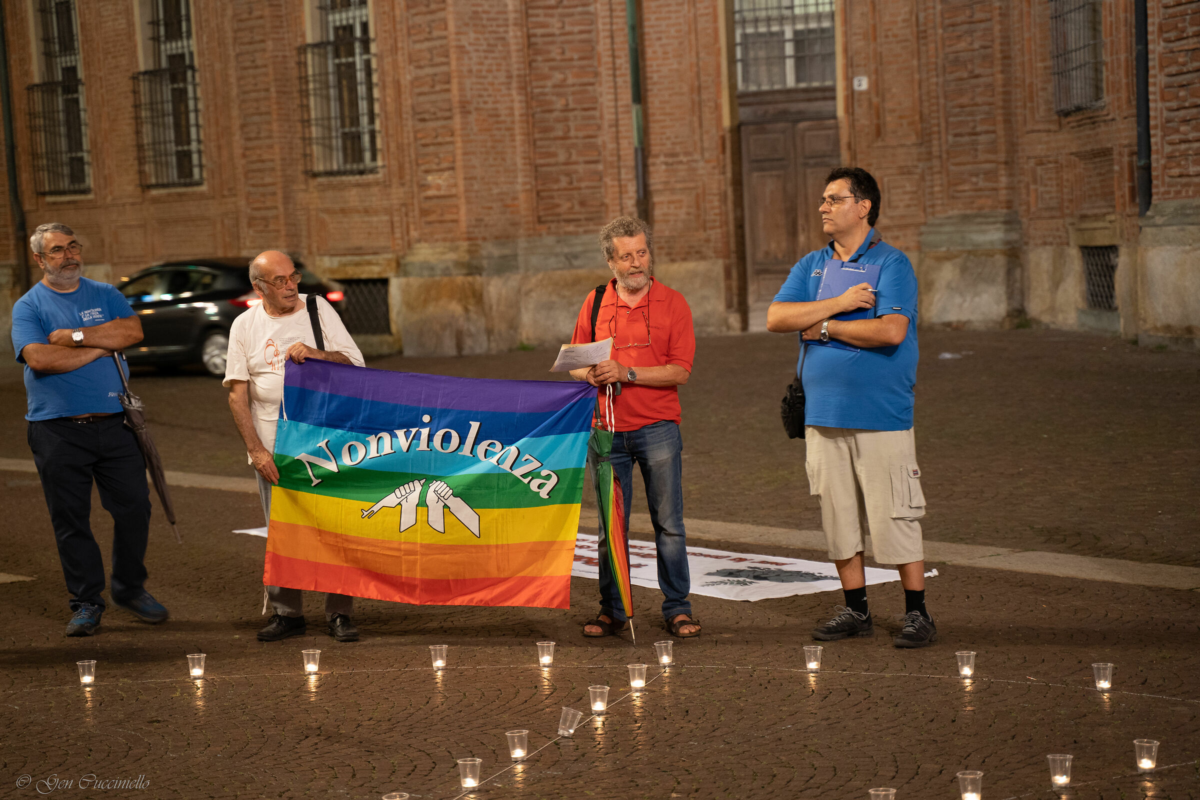 Mai più Hiroshima e Nagasaki.