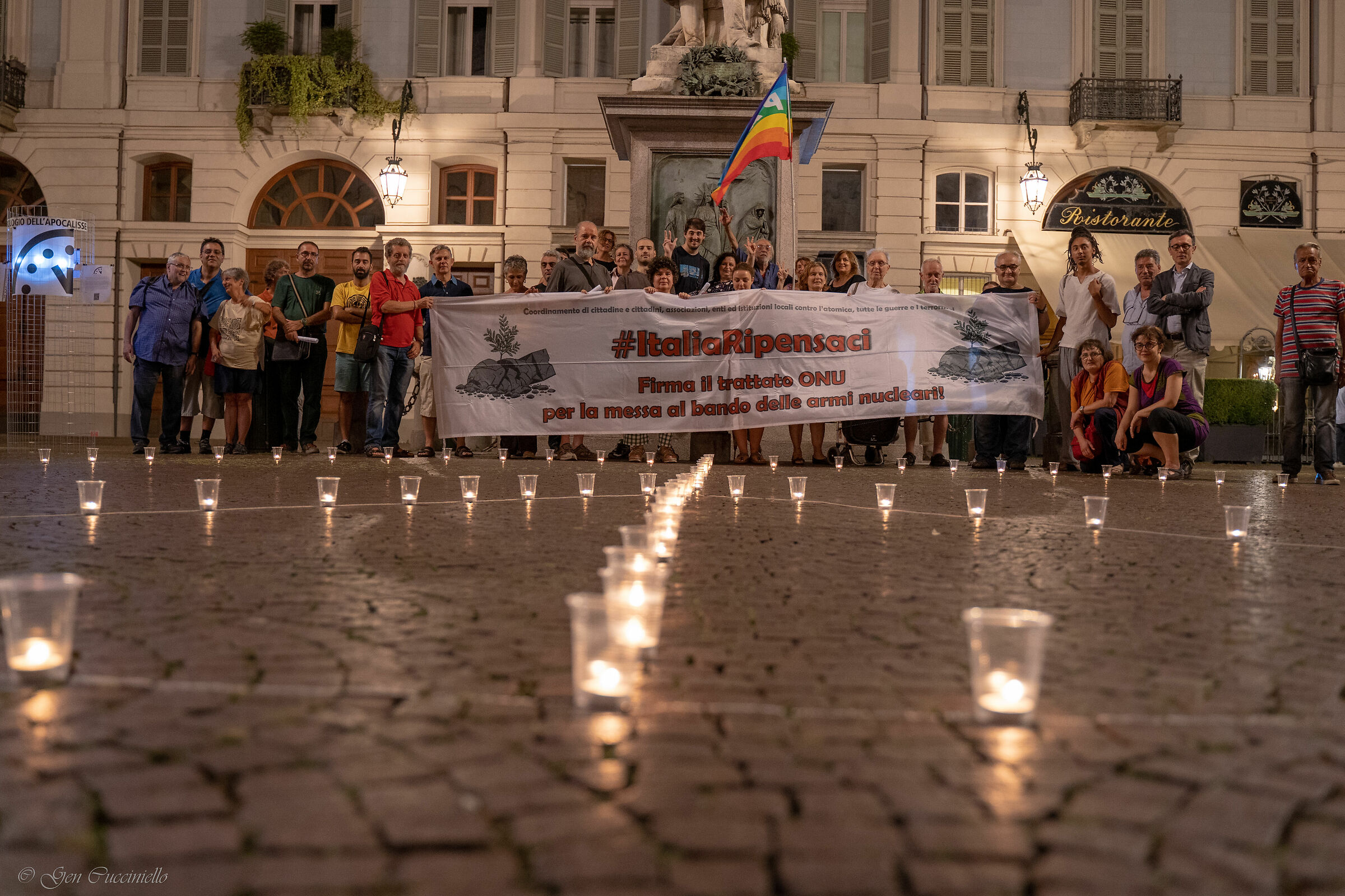 Mai più Hiroshima e Nagasaki.