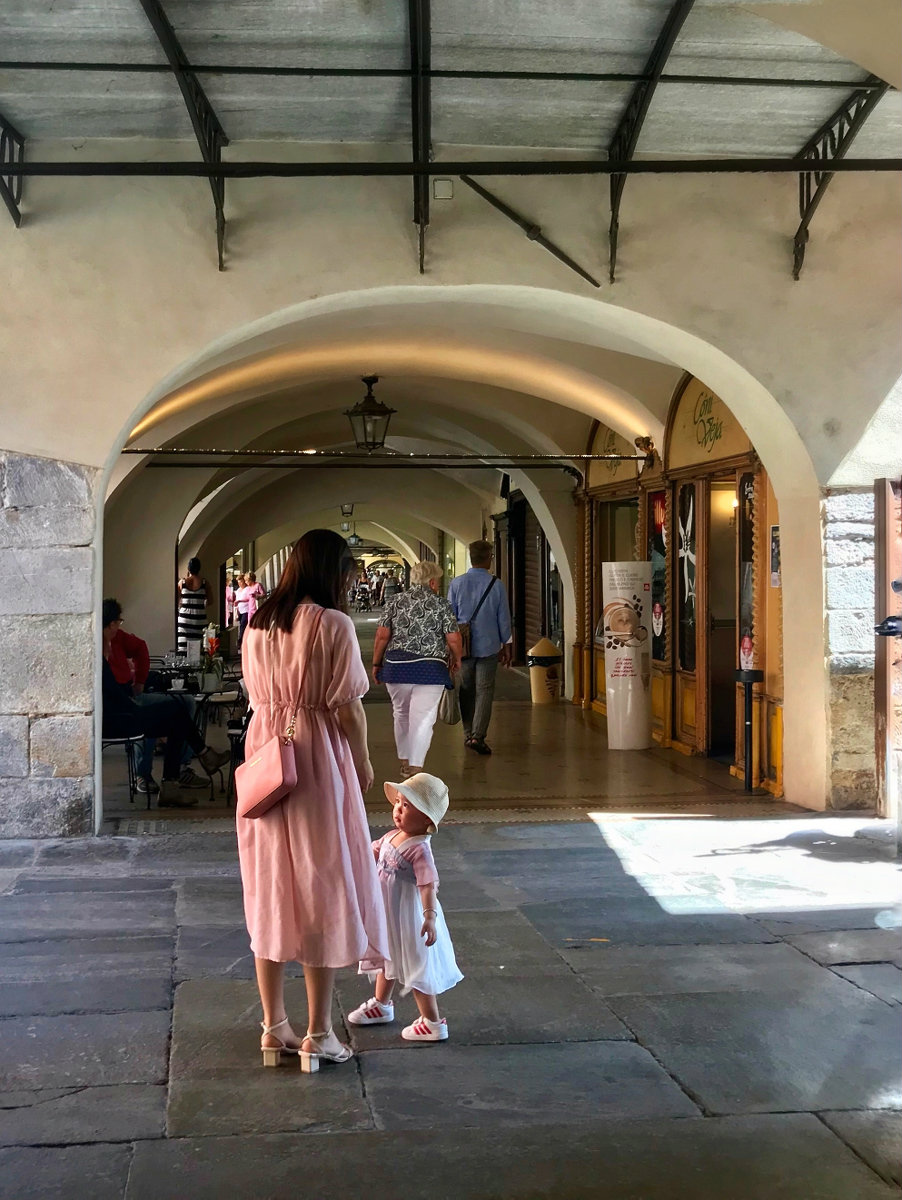 Plendimi in blaccio mom