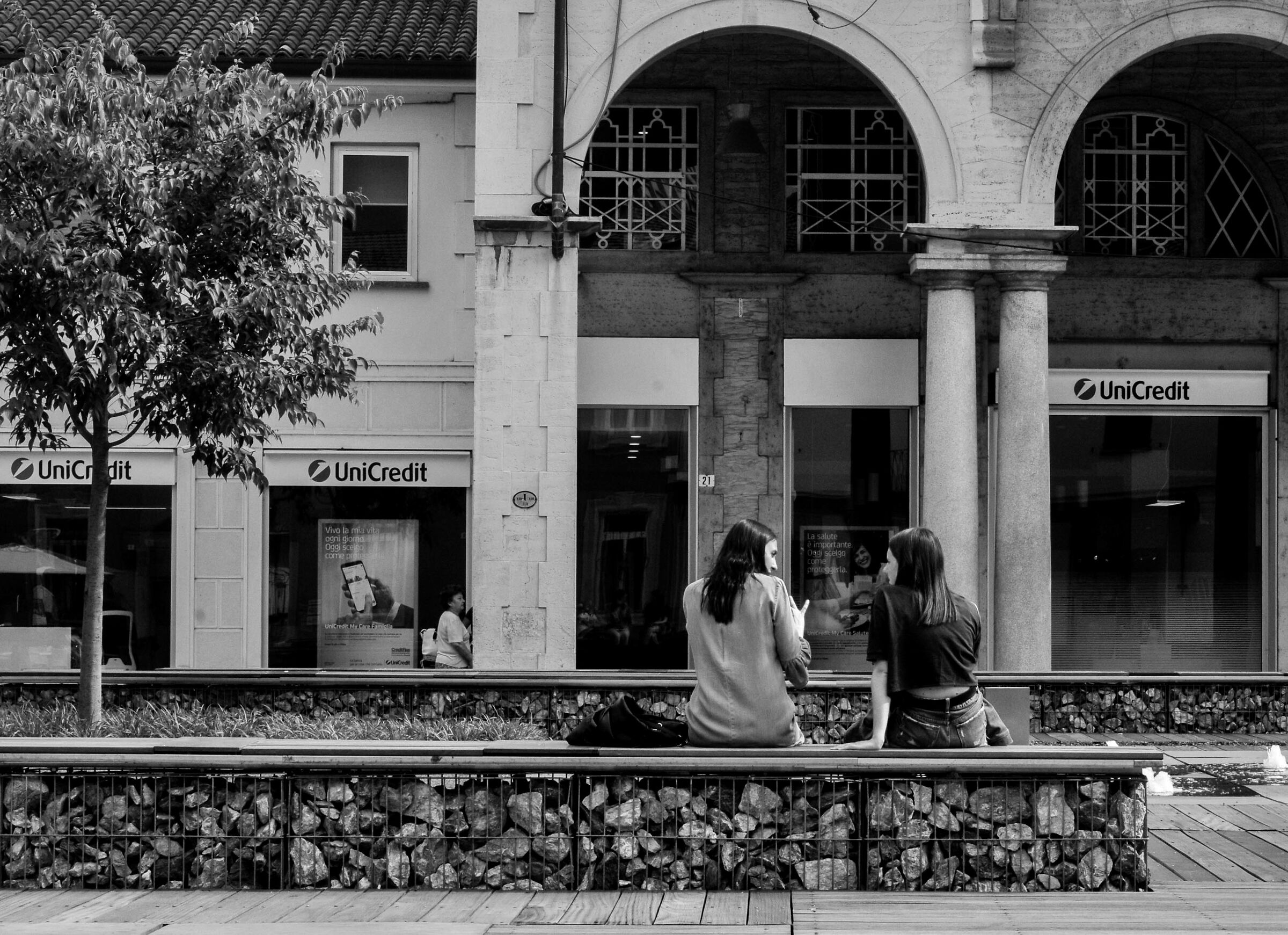 Discussion between girls