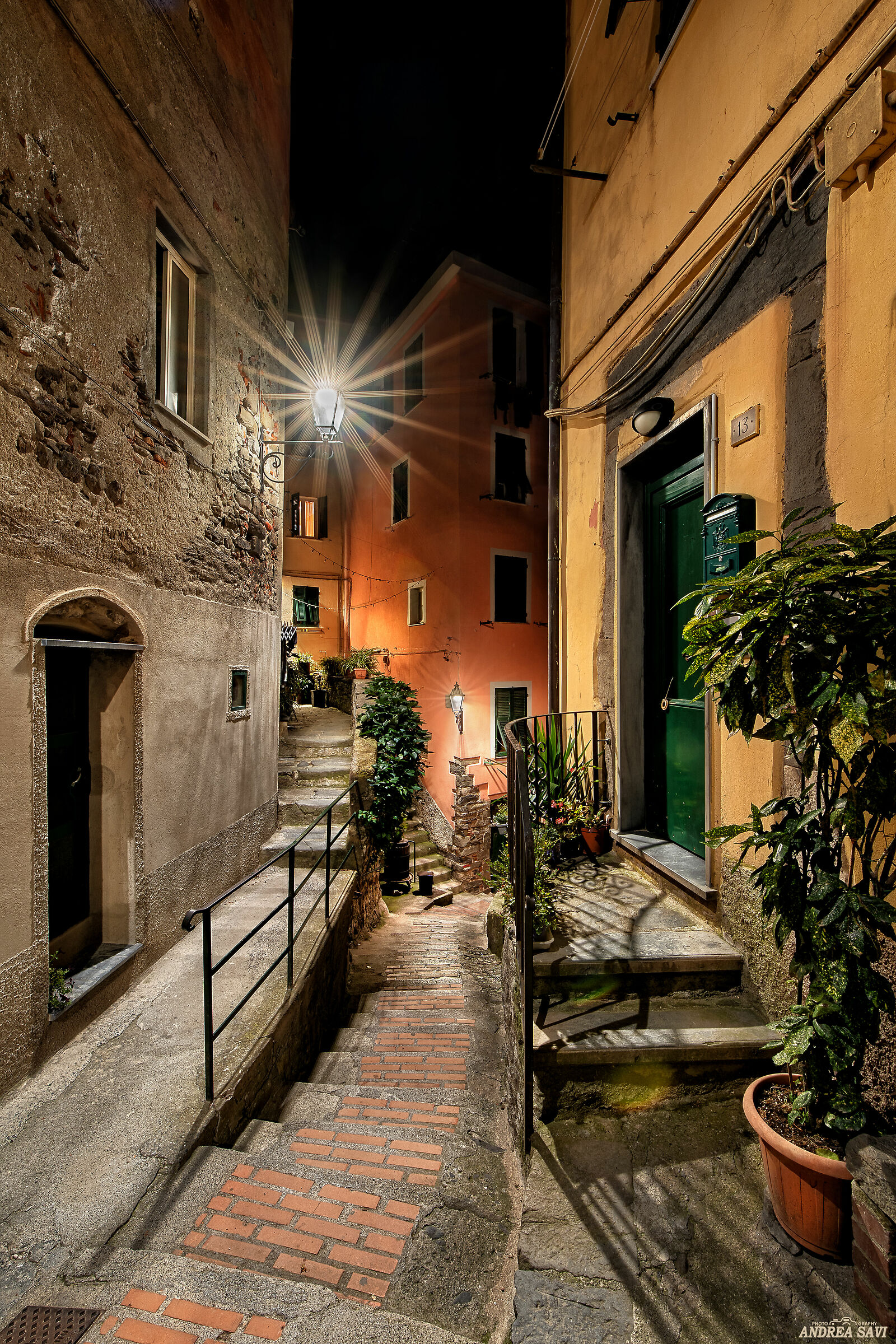 Night Glimpse in Vernazza (SP) - 2