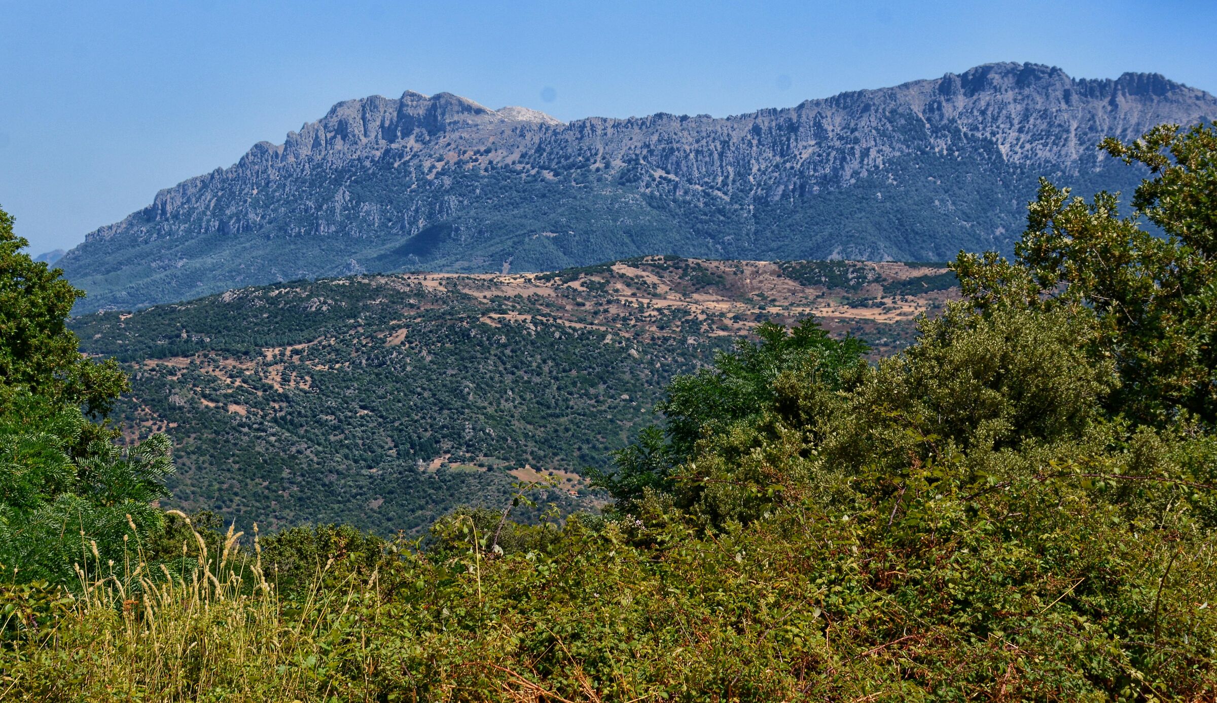 If you go to the Hotel Supramonte... and look at the sky....