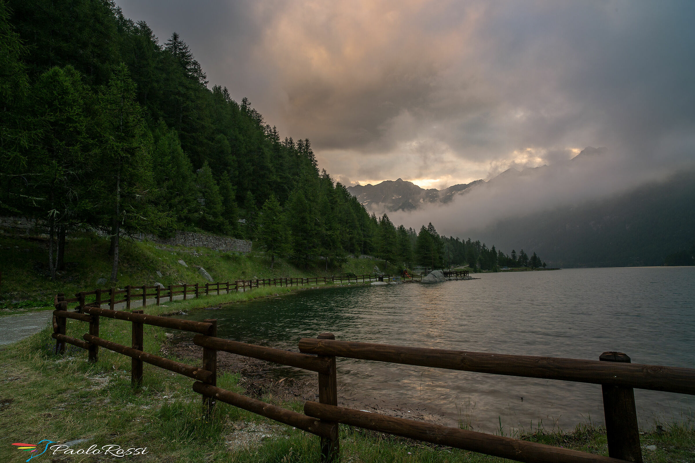 Tramonto sul lago di Ceresole