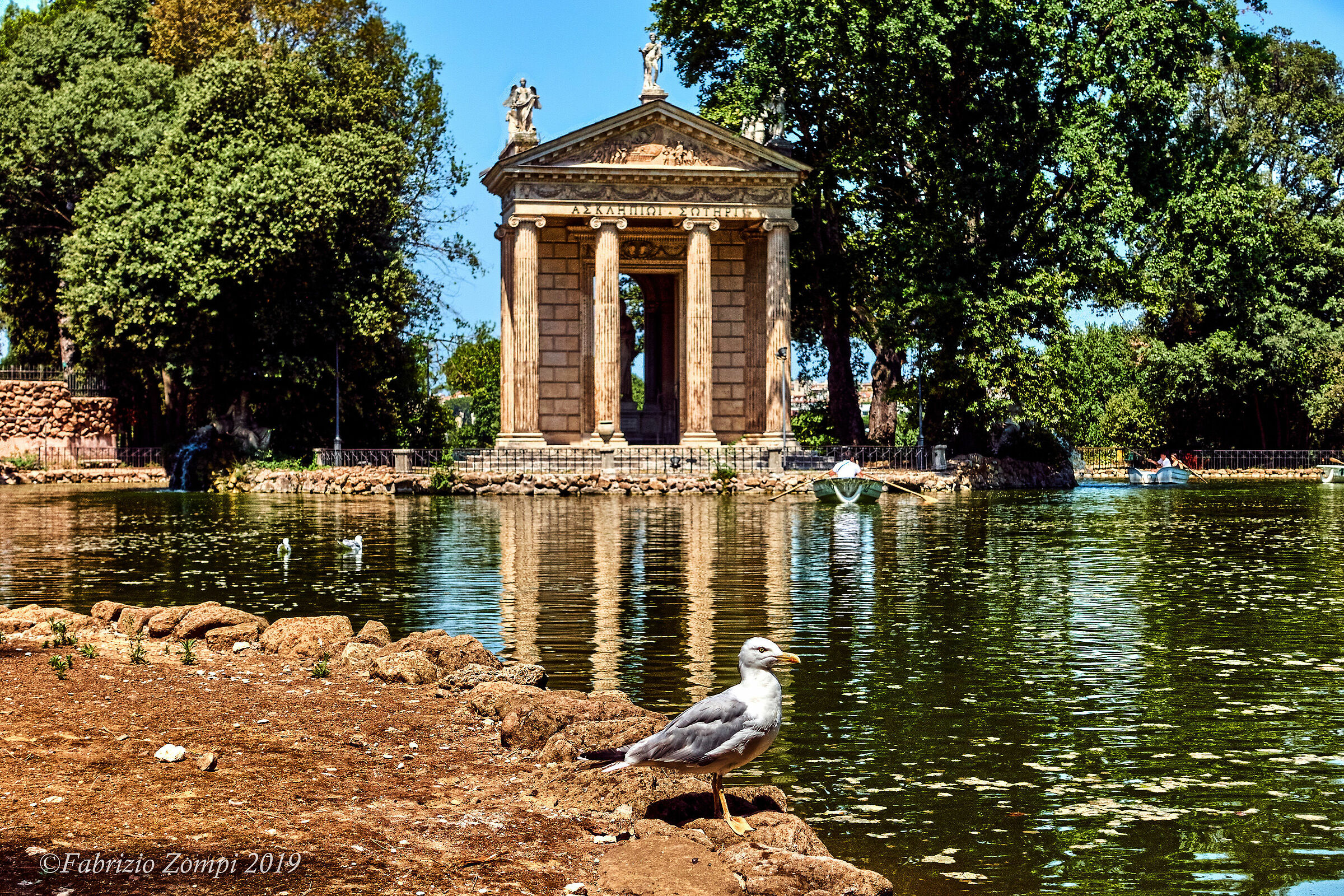 Villa Borghese pond