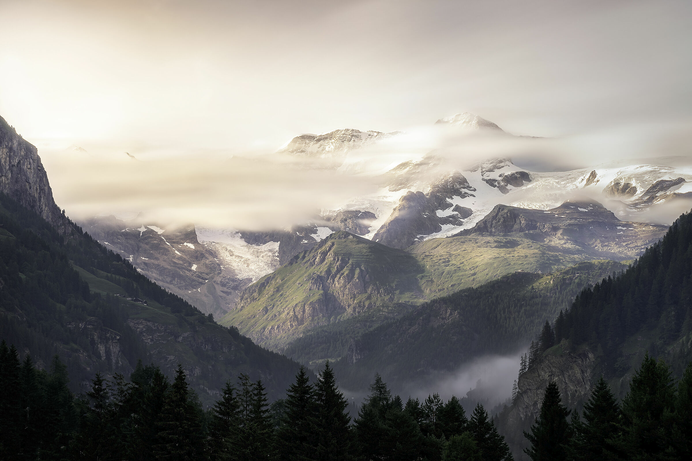 Sunrise in Monte Rosa Massif