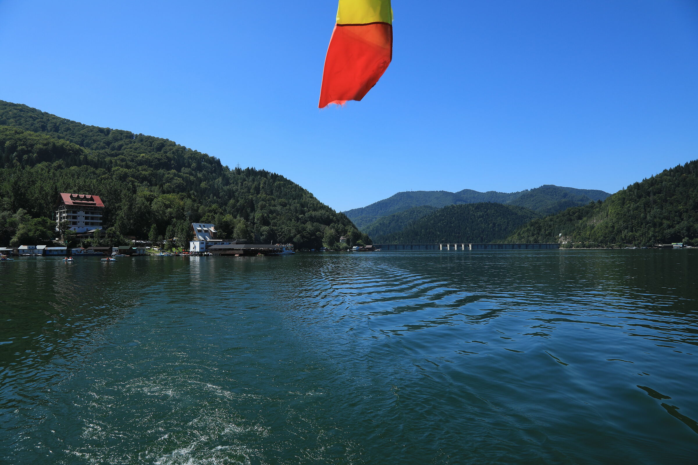 Lacul Izvorul Muntelui Bicaz Romania