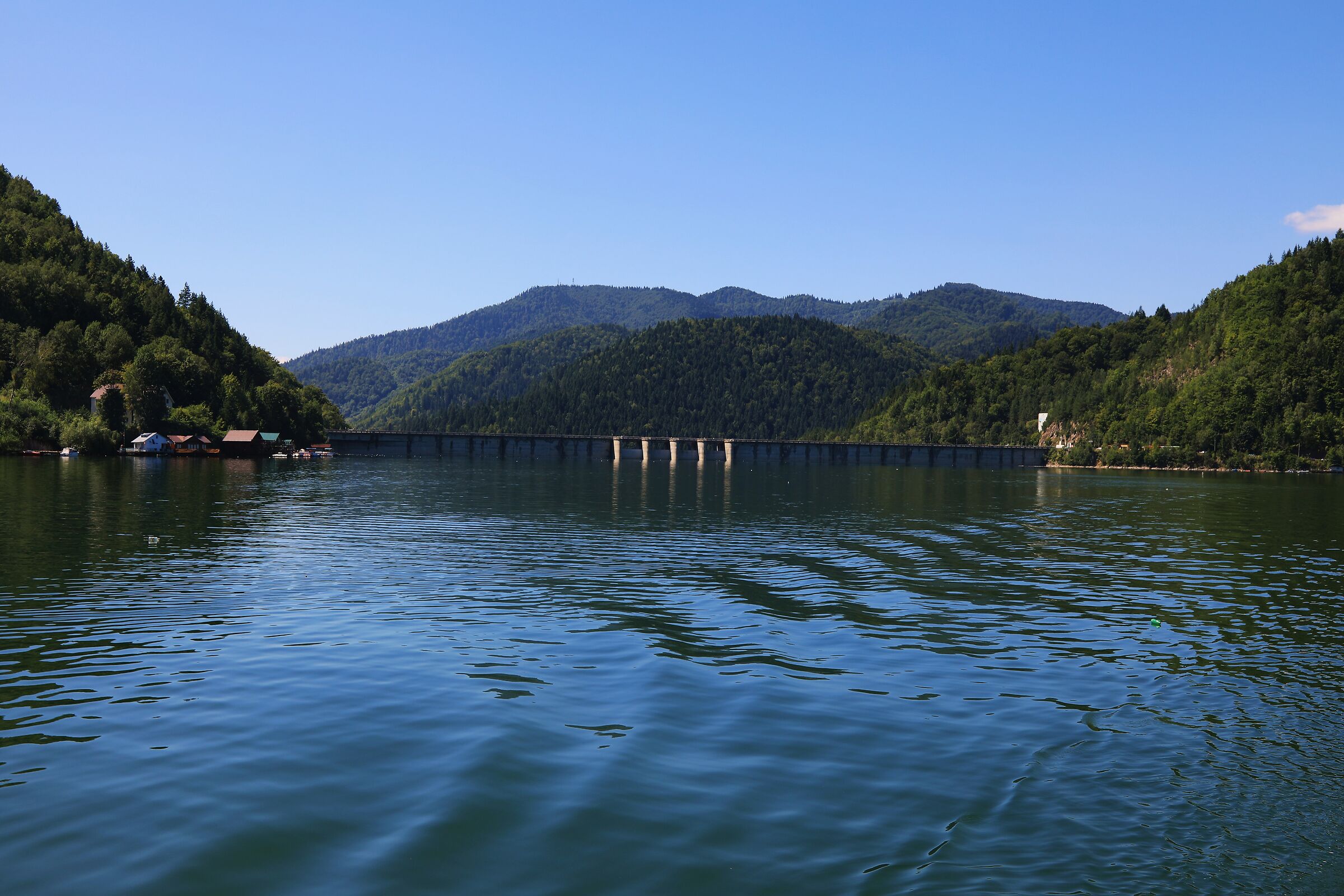 Lacul Izvorul Muntelui Bicaz Romania 2