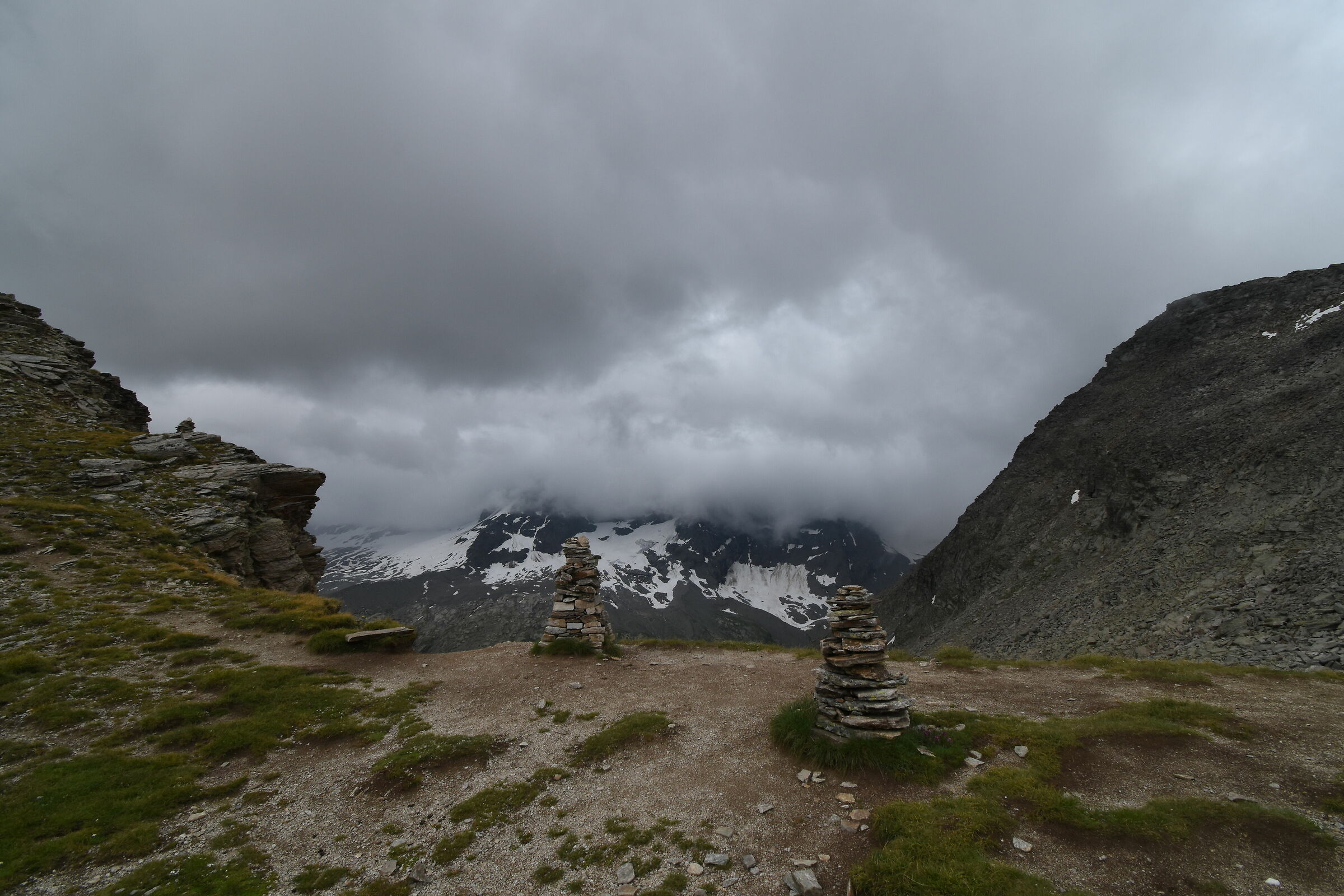 step of the great collet at the arrival of the thunderstorm