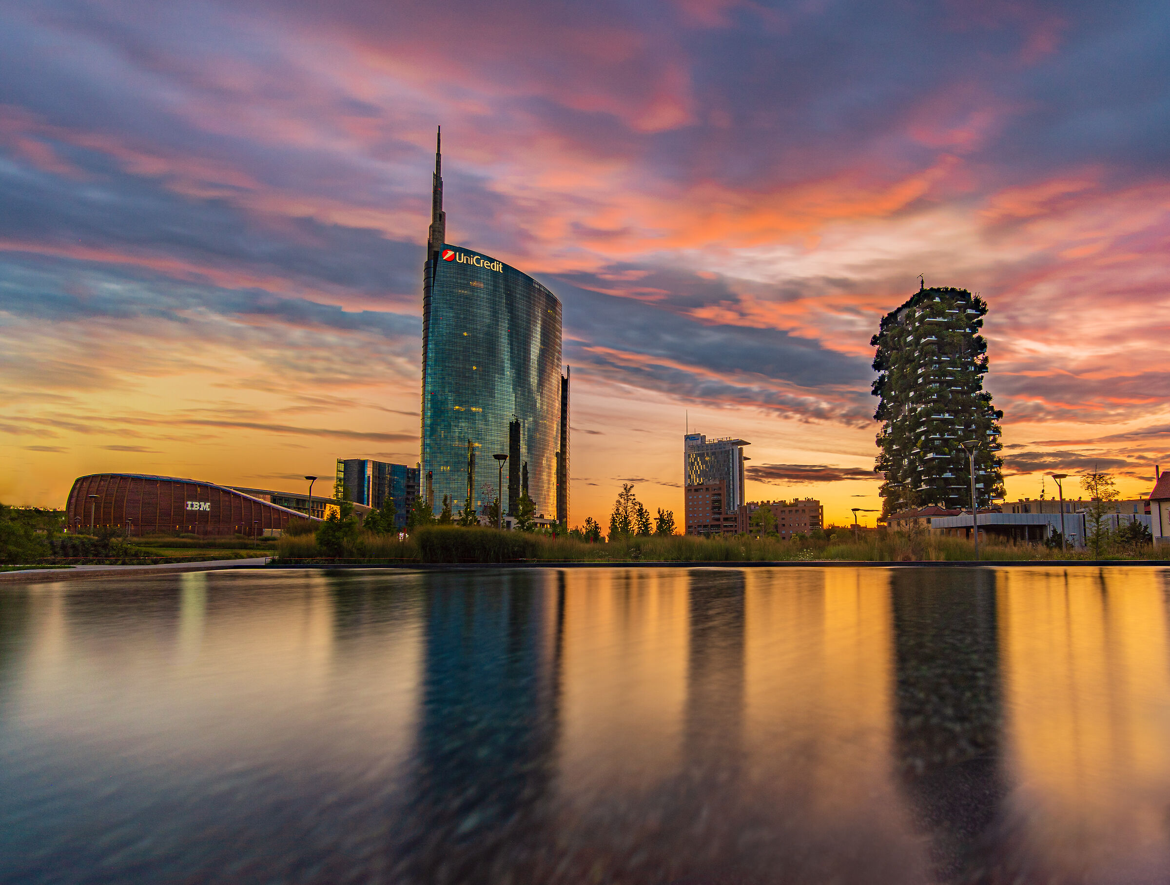 Piazza Gae Aulenti after sunset correct version