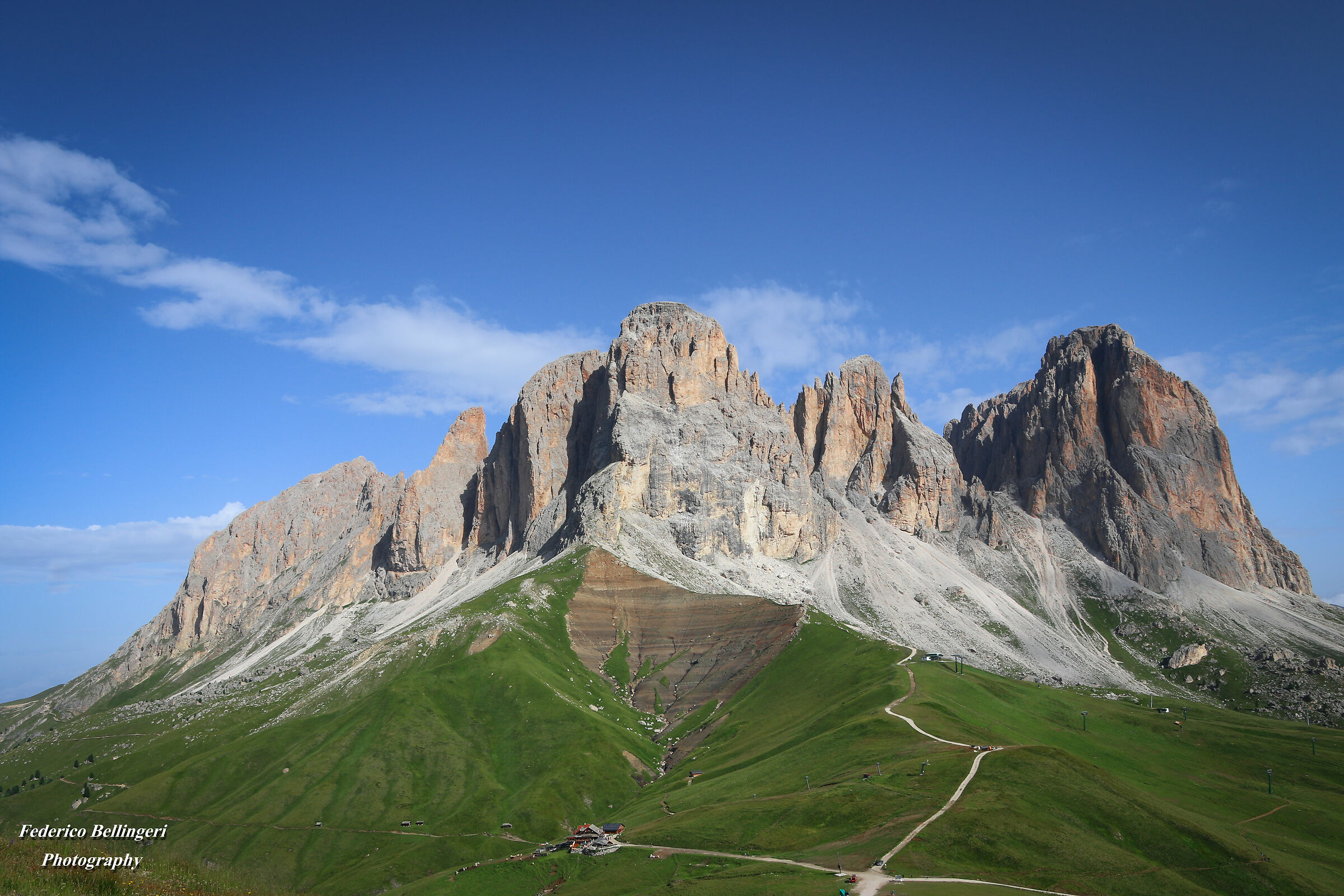 Sassolong and saxophone