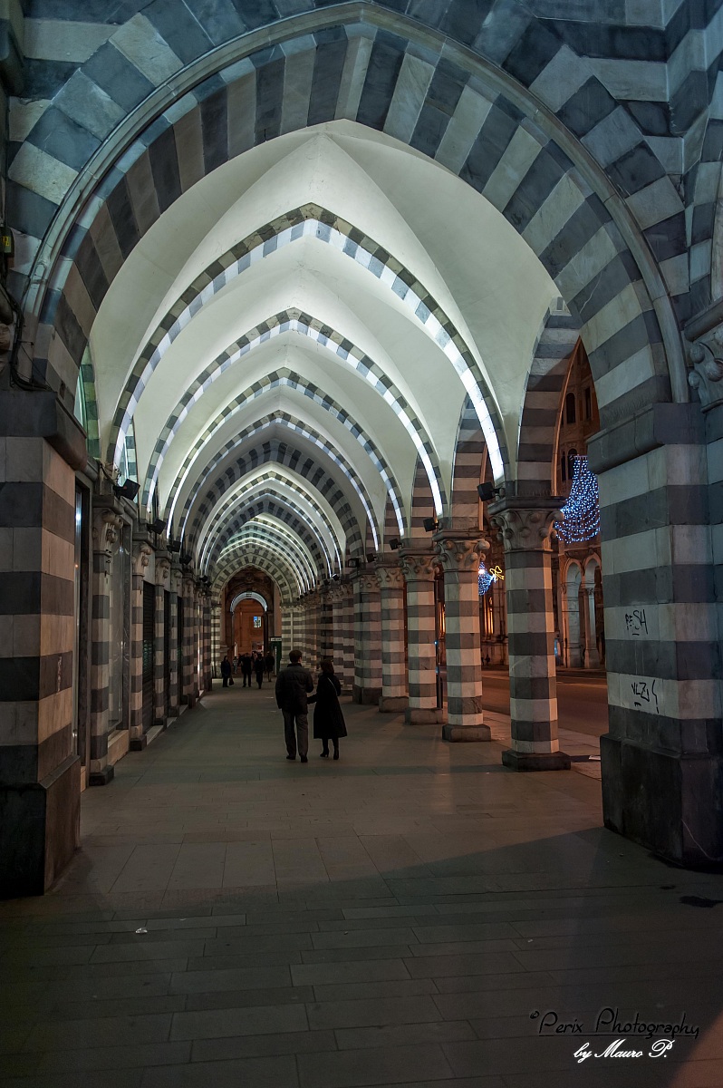 Arcades in St. Stephen (Genoa)