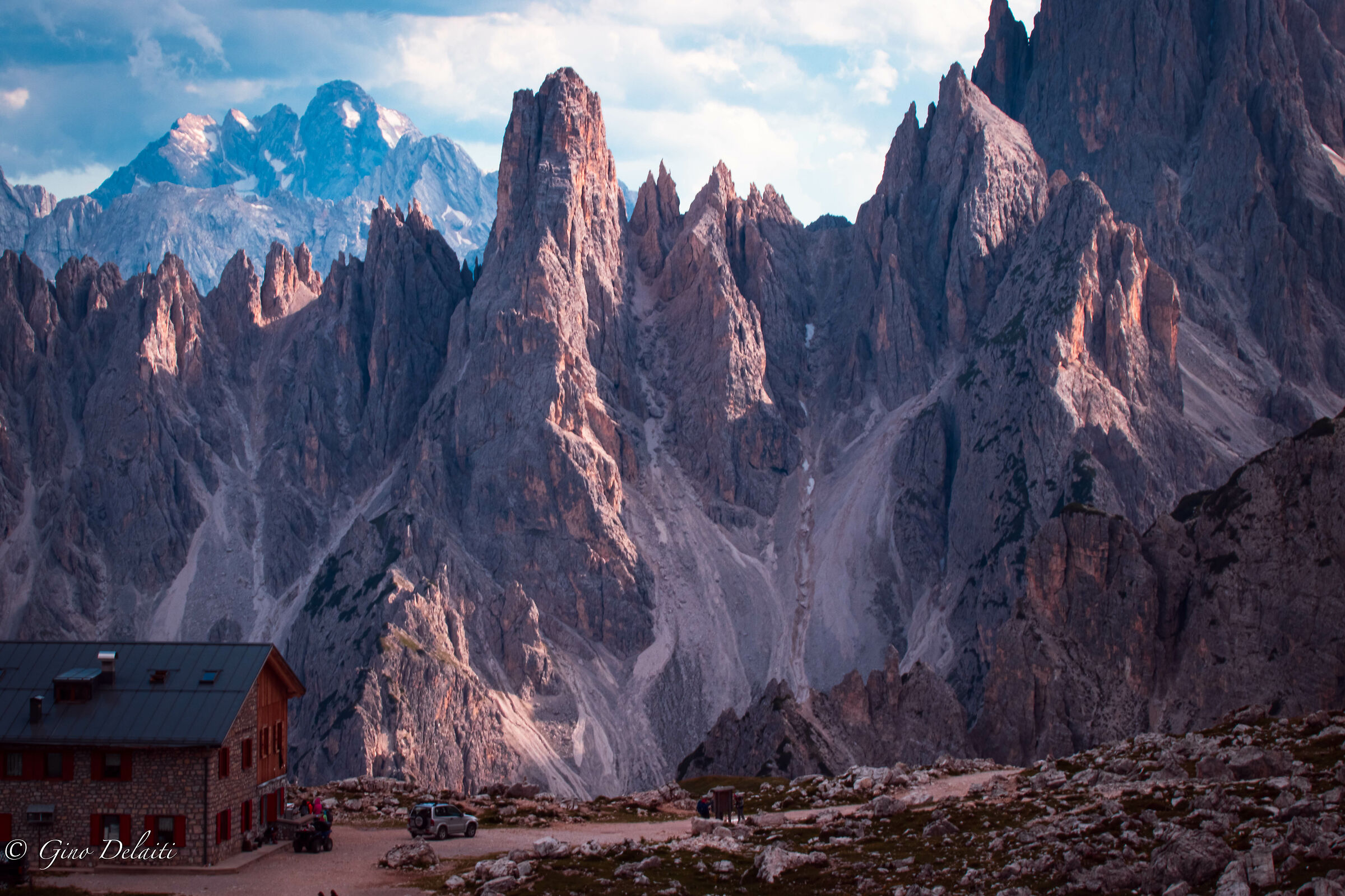 Lavaredo Refuge and in the background the Misurina Cadini