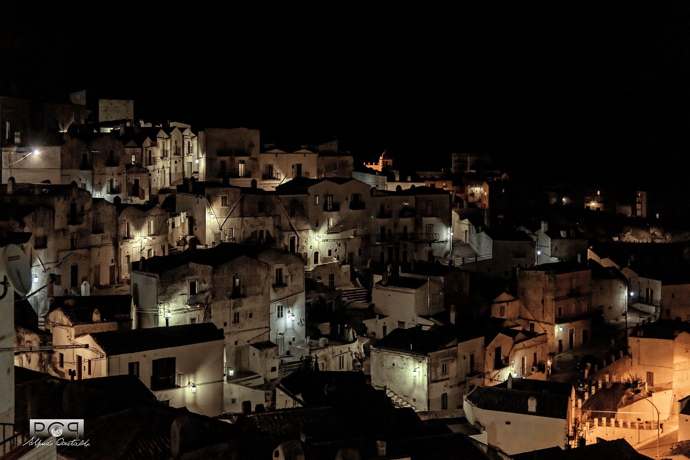 Notturno con lampioni