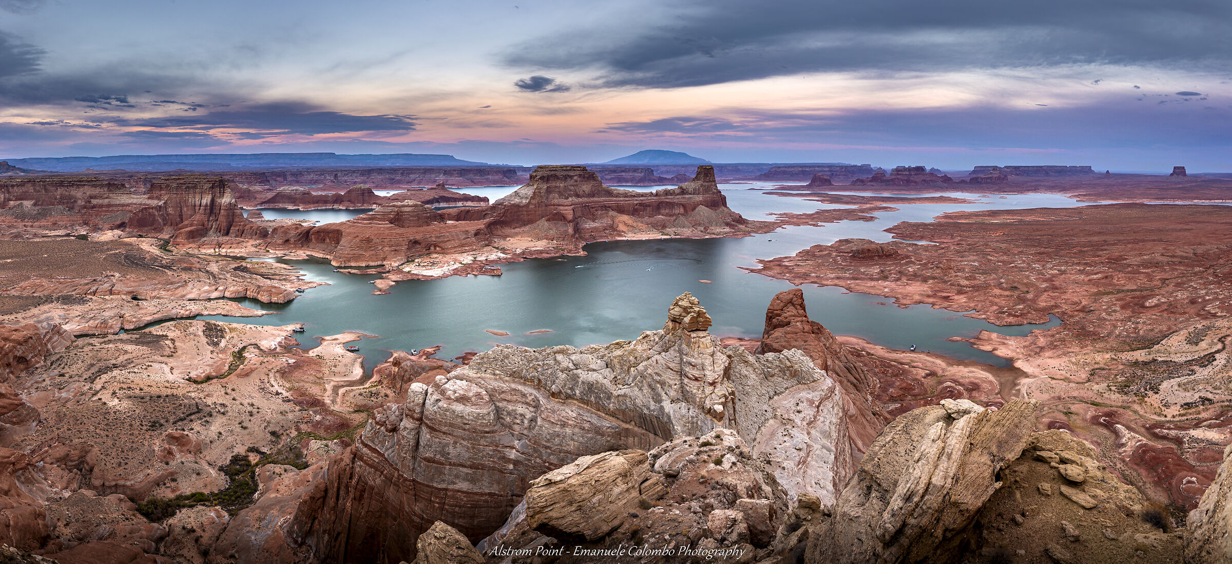 Alstrom Point overlooks on Lake Powell