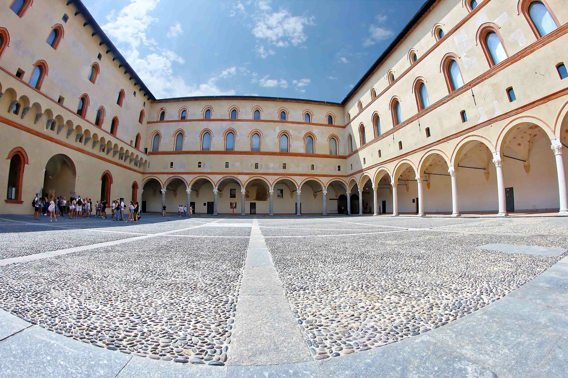 Castello Sforzesco - milano -