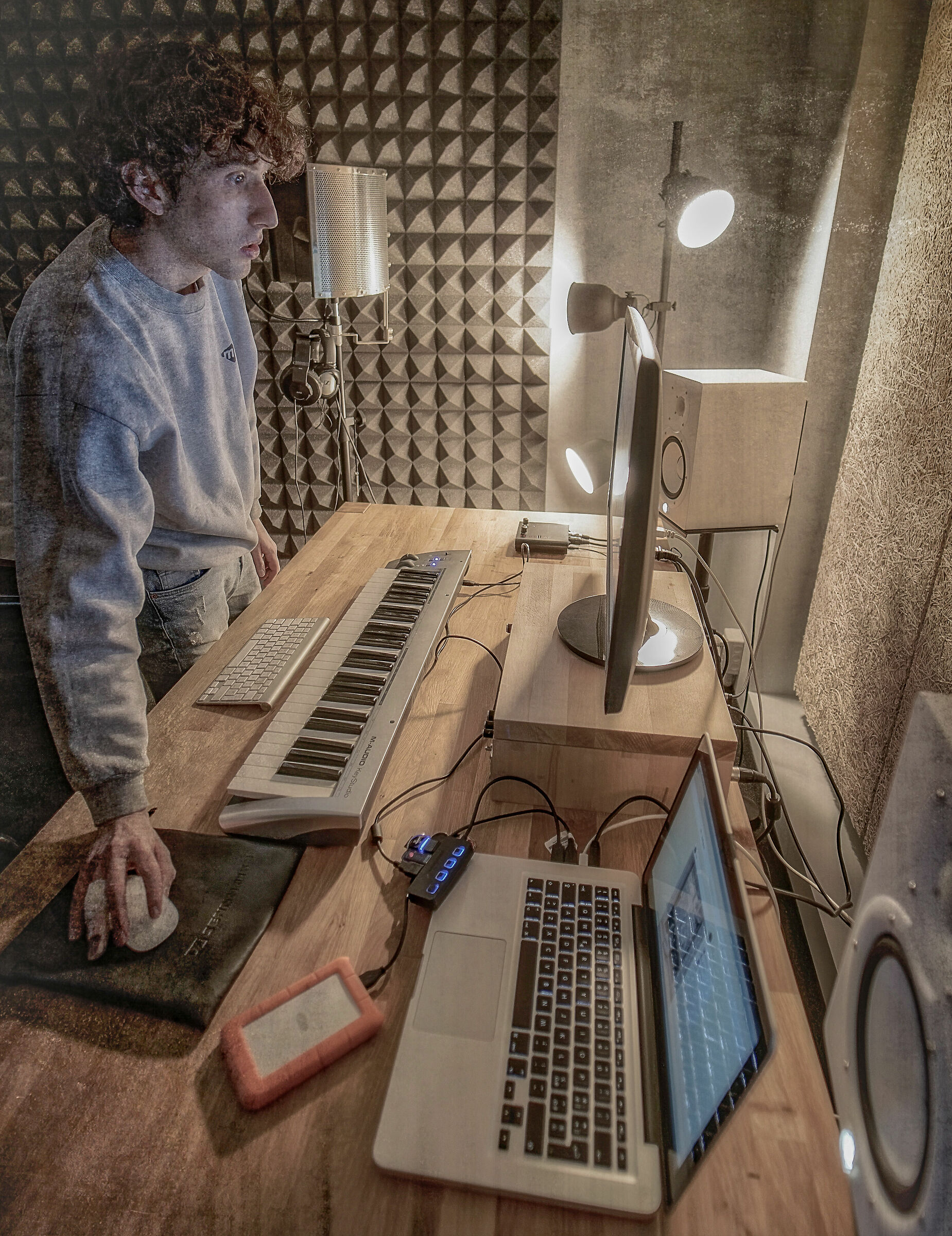 Lo studio musicale del talentuoso djdinu