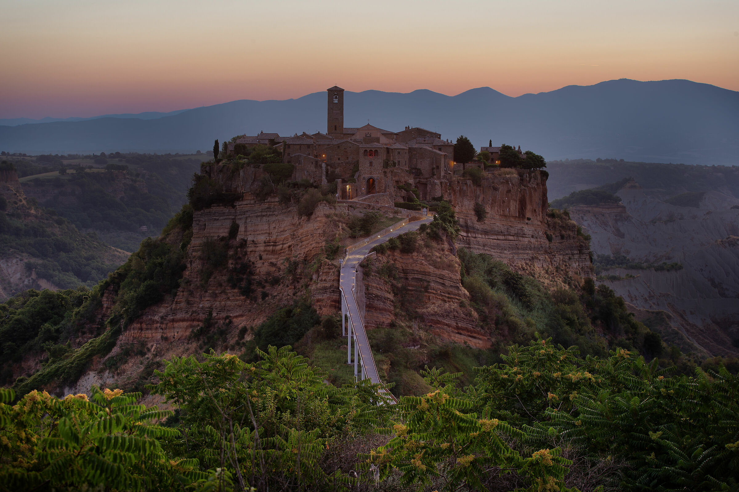 Alba su Civita di Bagnoregio