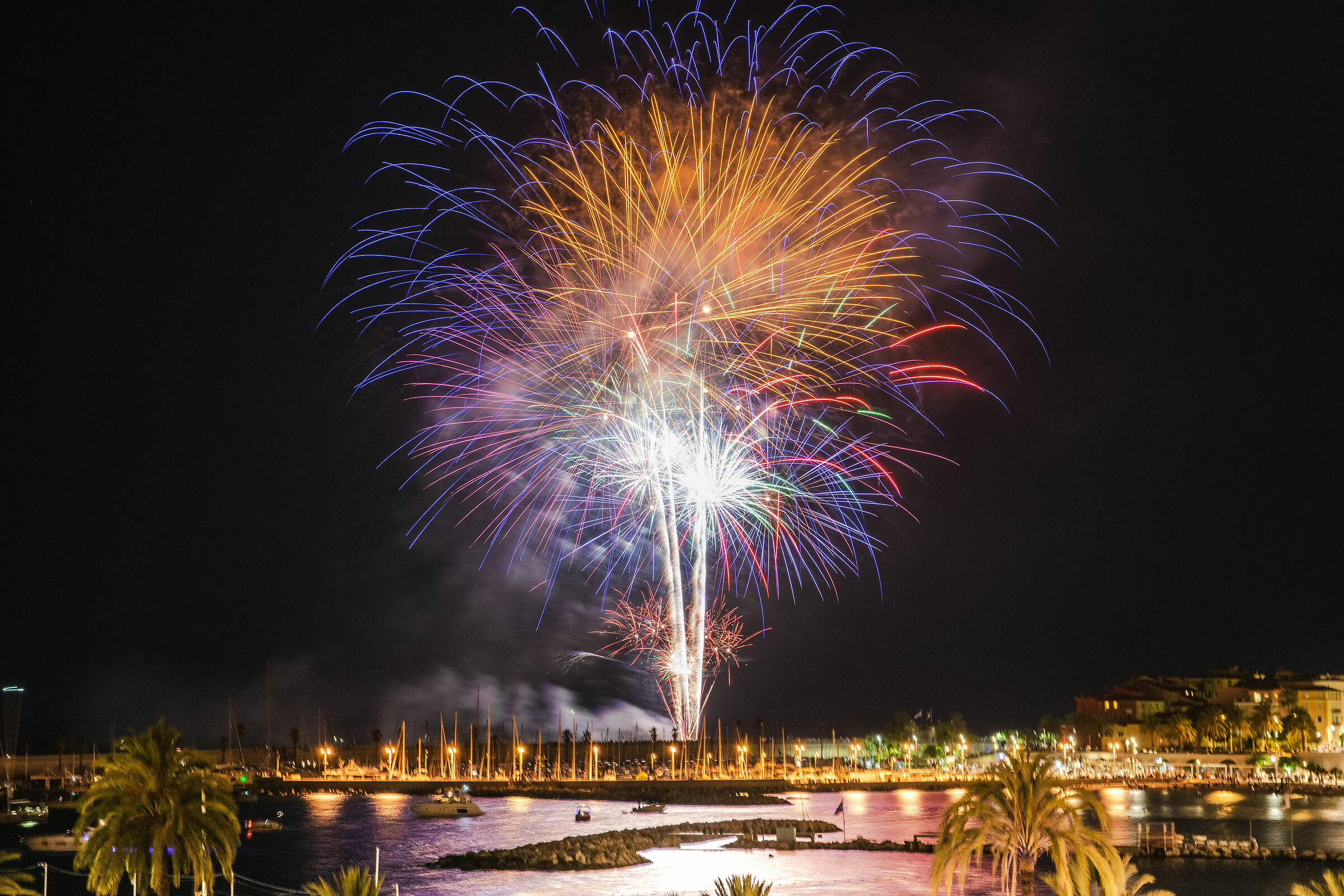 August 15 in French Riviera - Fireworks!