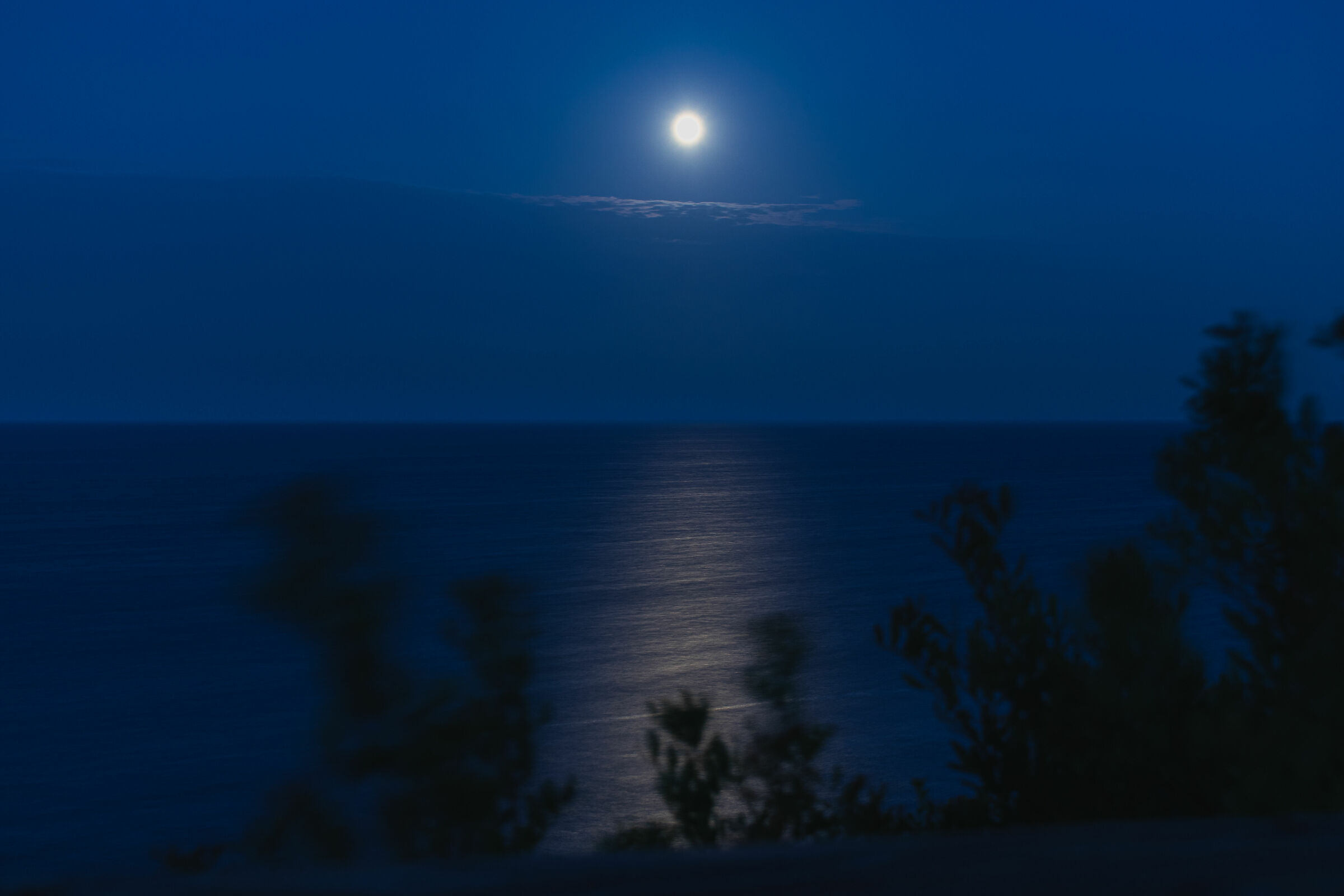 The moon seen from otranto