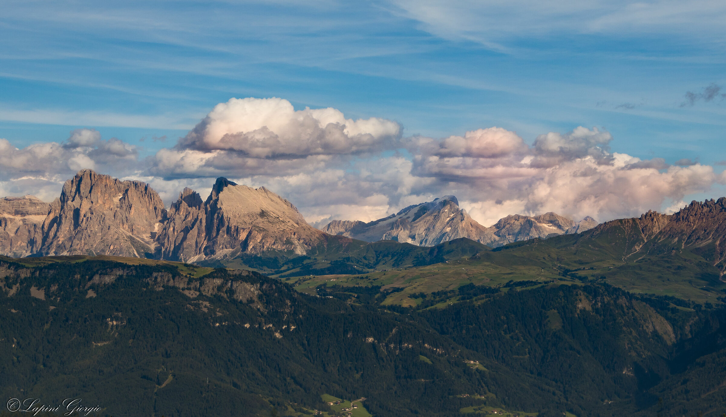 View of the long stone and flat stone