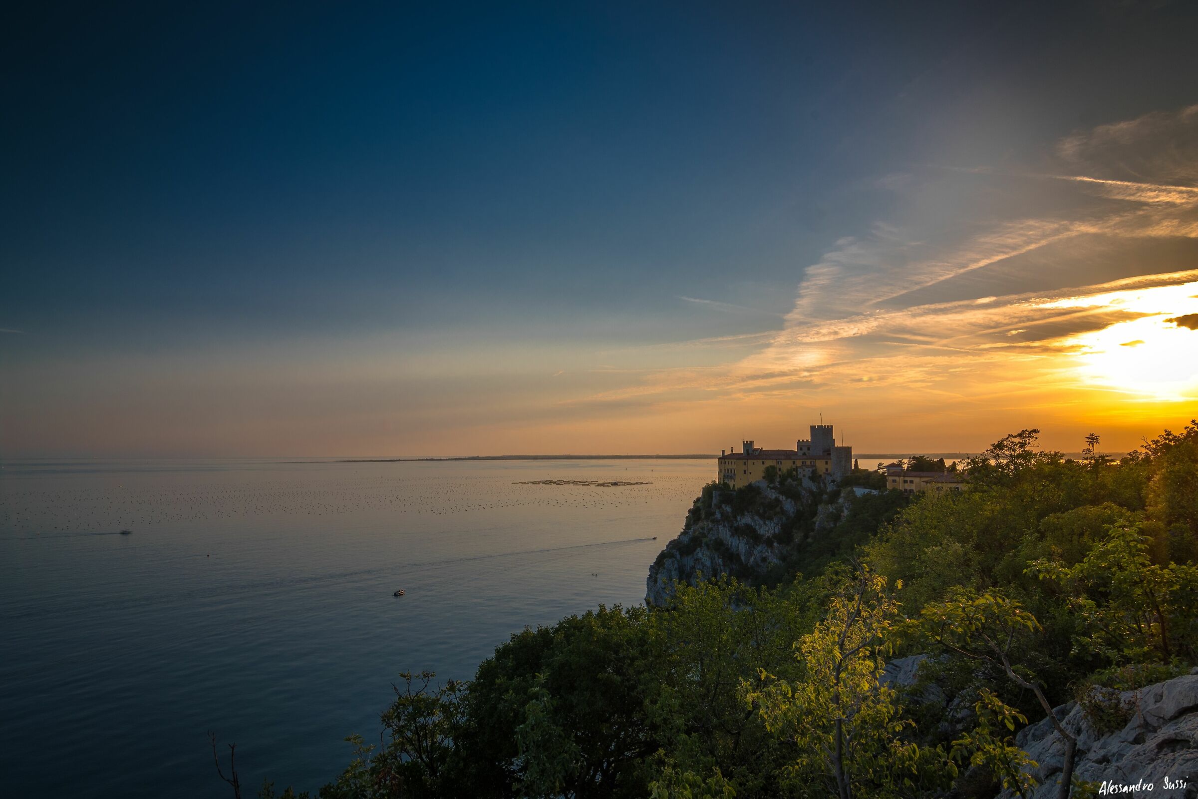 Sunsets, seas and castles