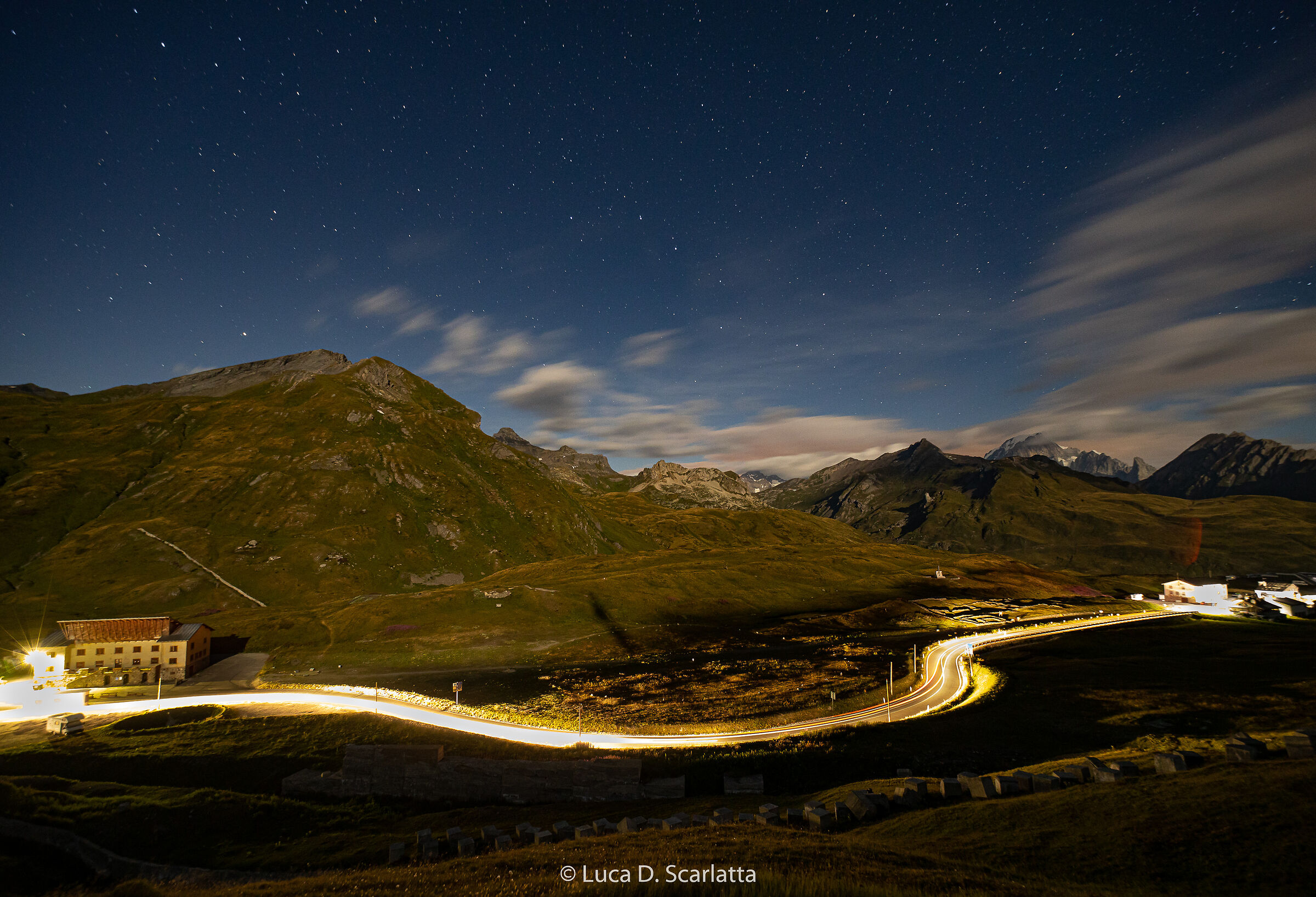 Alba lunare al Colle del Piccolo San Bernardo II