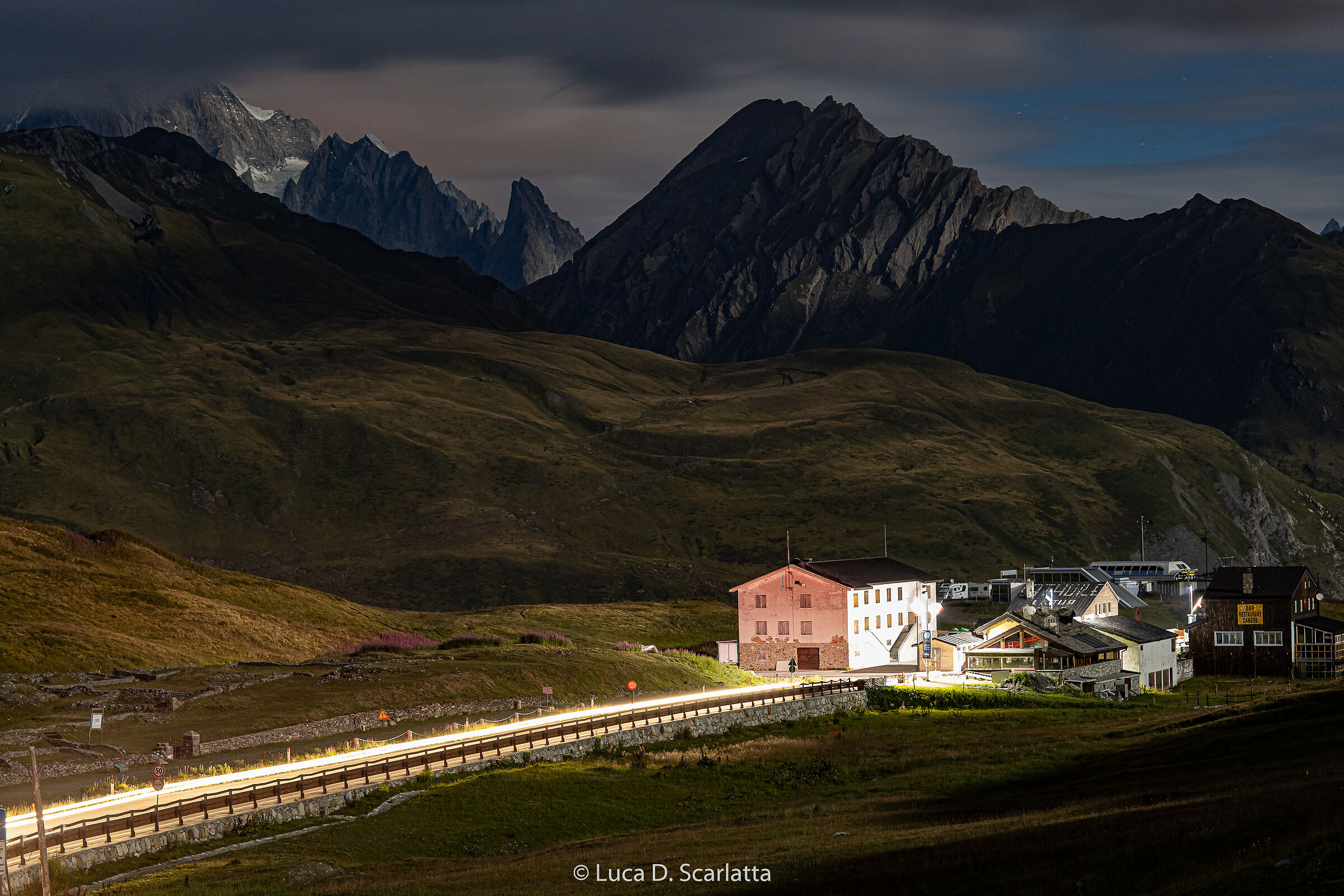 Alba lunare al Colle del Piccolo San Bernardo V