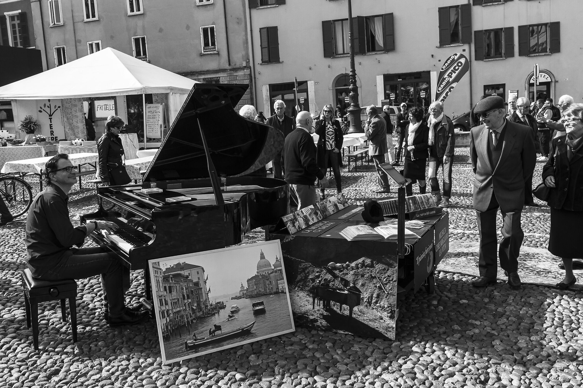 Pianista di strada