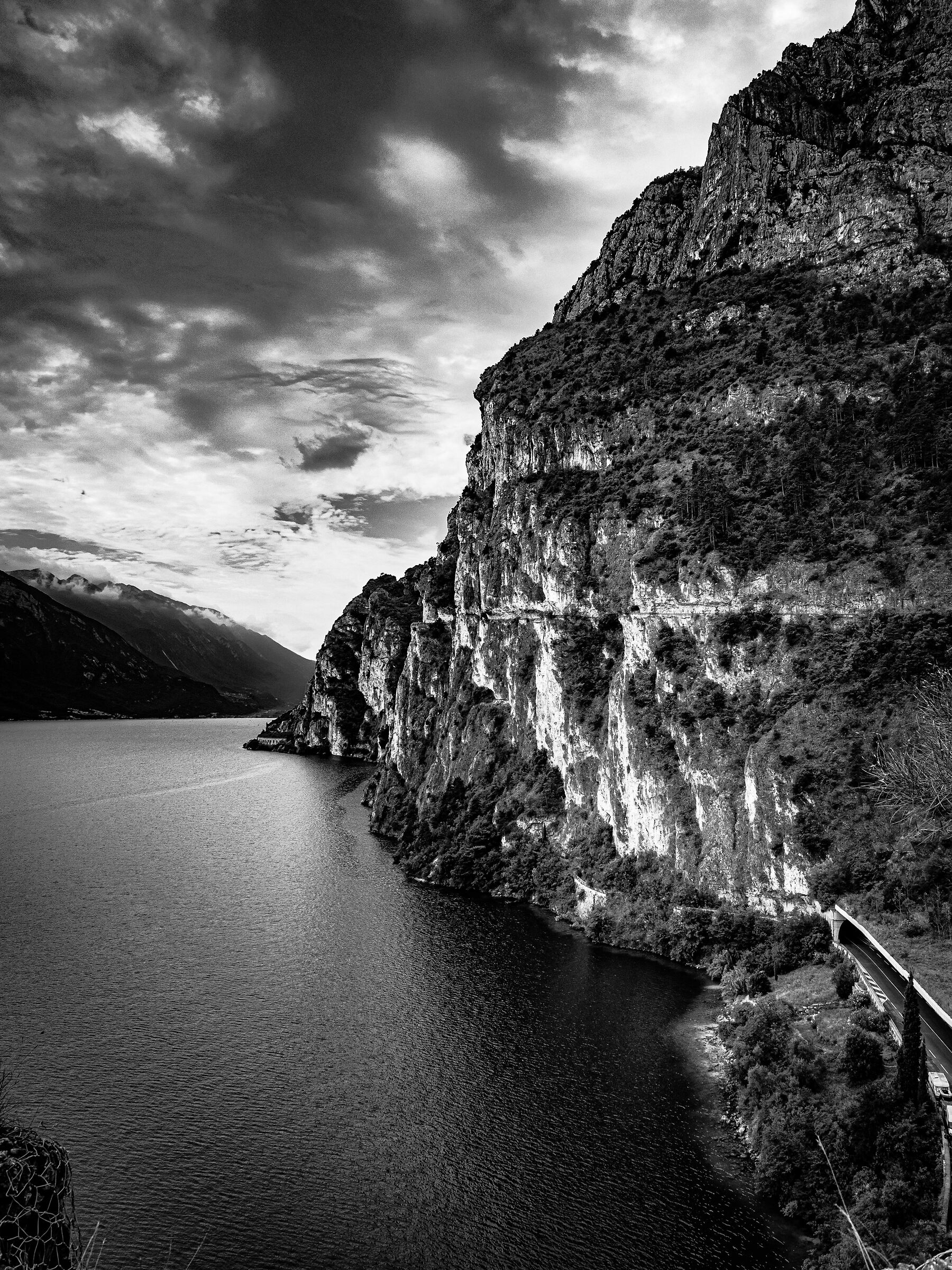 Garda Lake, California