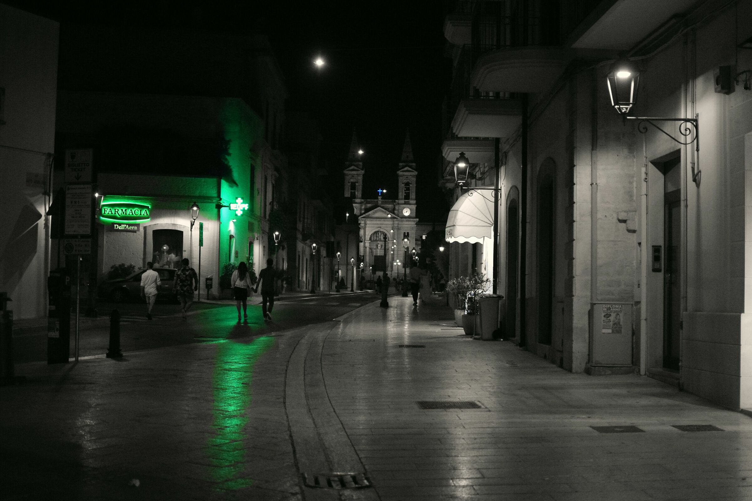 tutti a casa è tardi