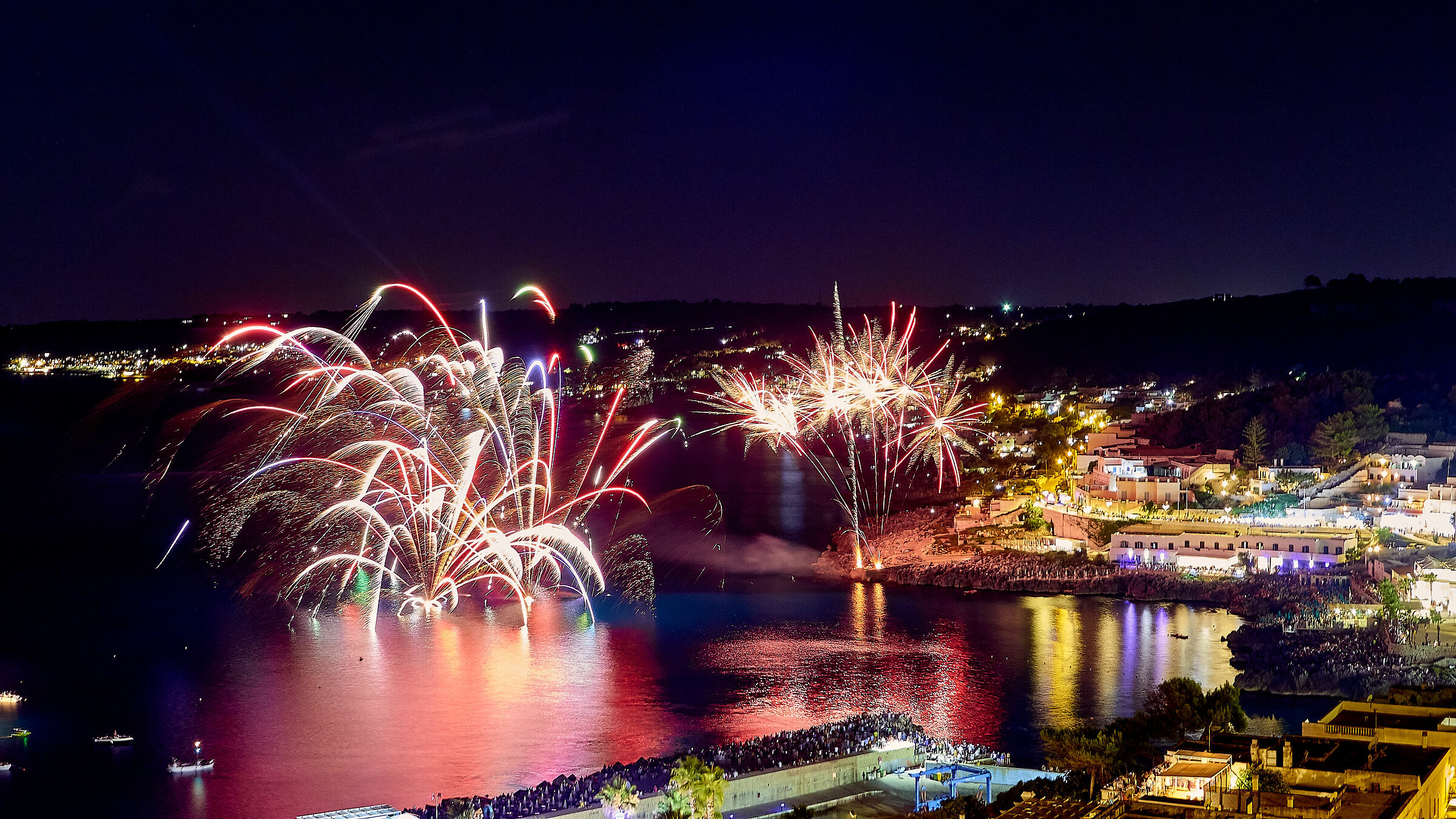 Castro (LE) - Fireworks at sea