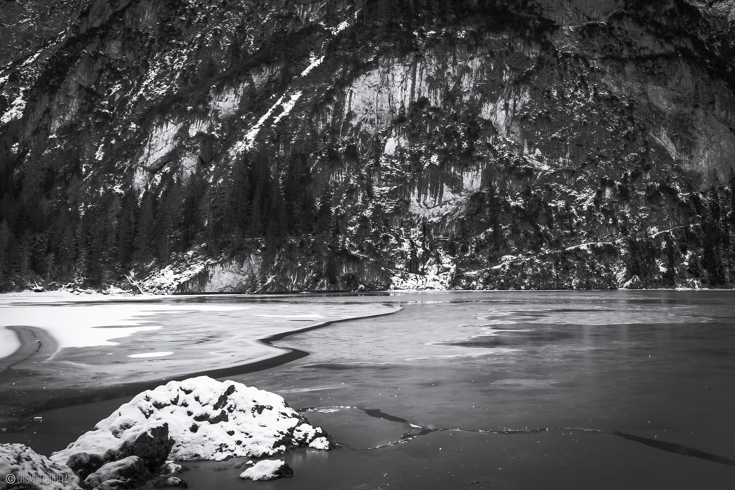 Lago di Brayes bw1