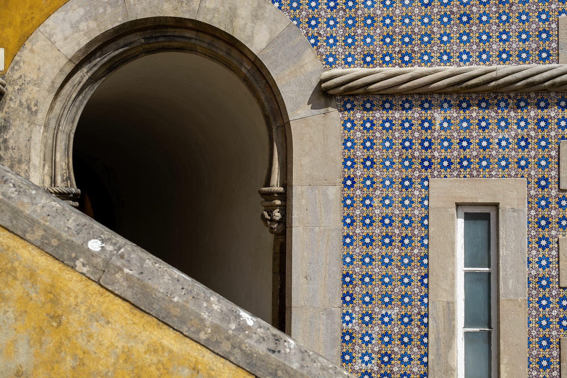 Colourful geometries