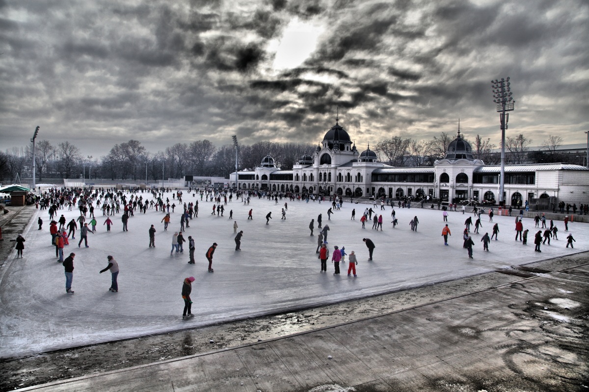 Pattinatori a Budapest