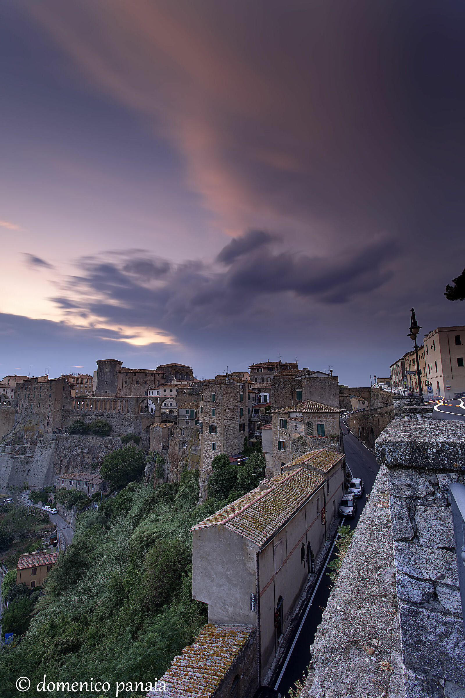 pitigliano al tramonto