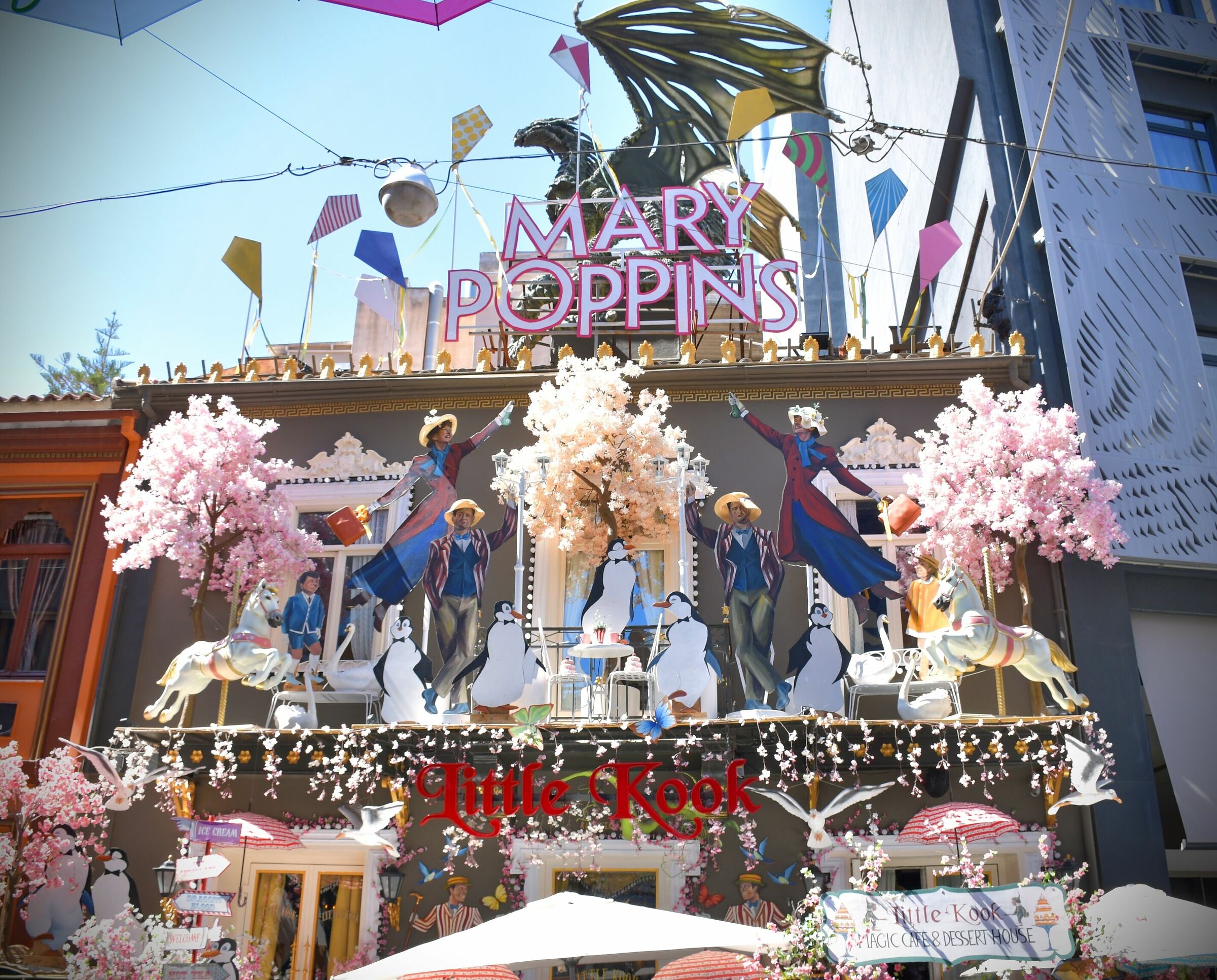 Mary Poppins, (Mary Poppins)