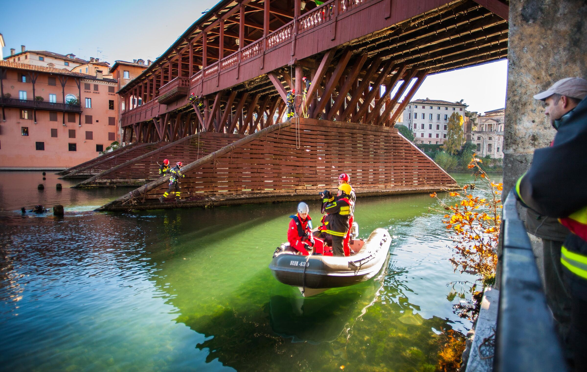 Work under the Bassano Bridge