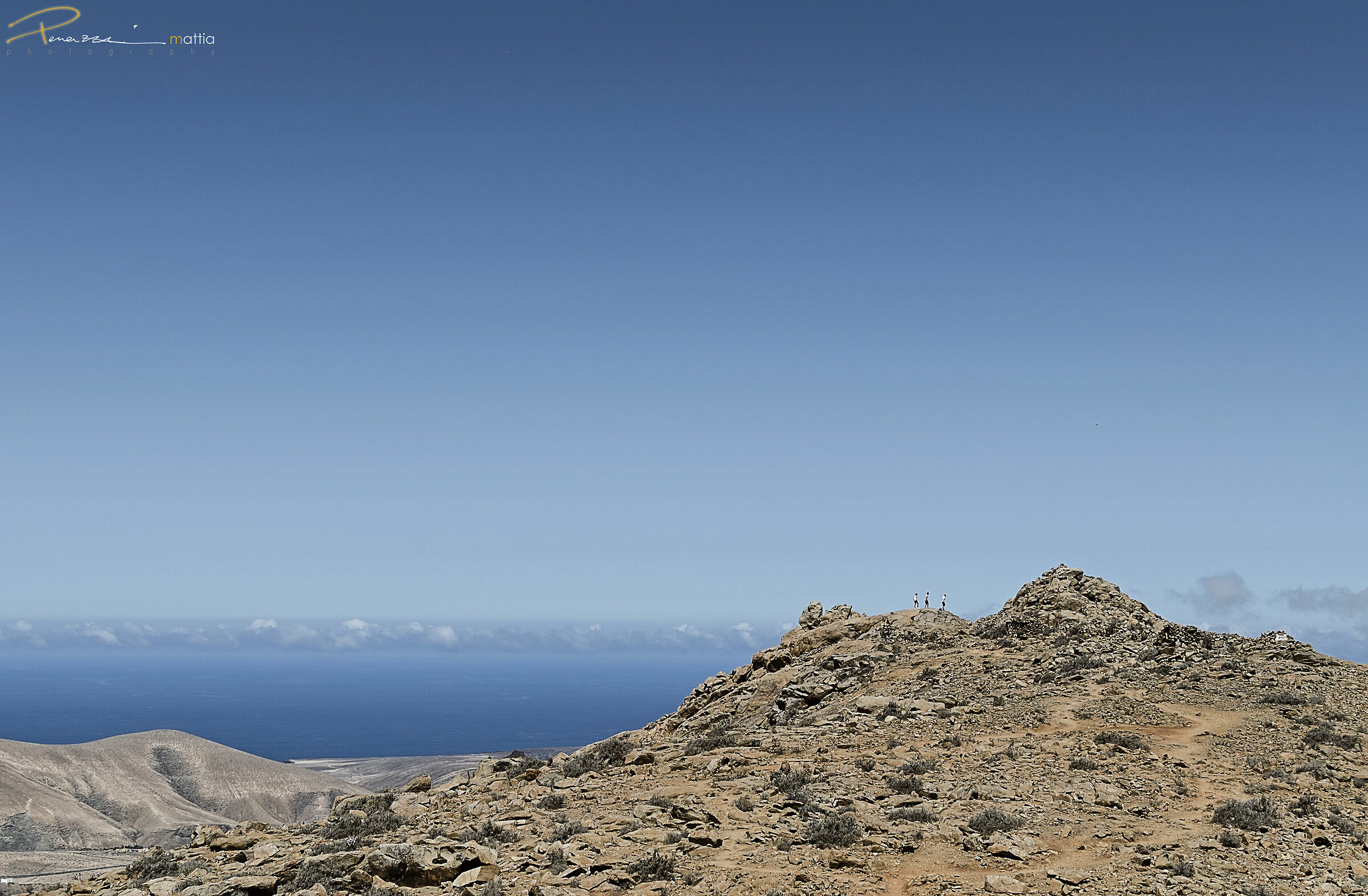 As dots on the ridge